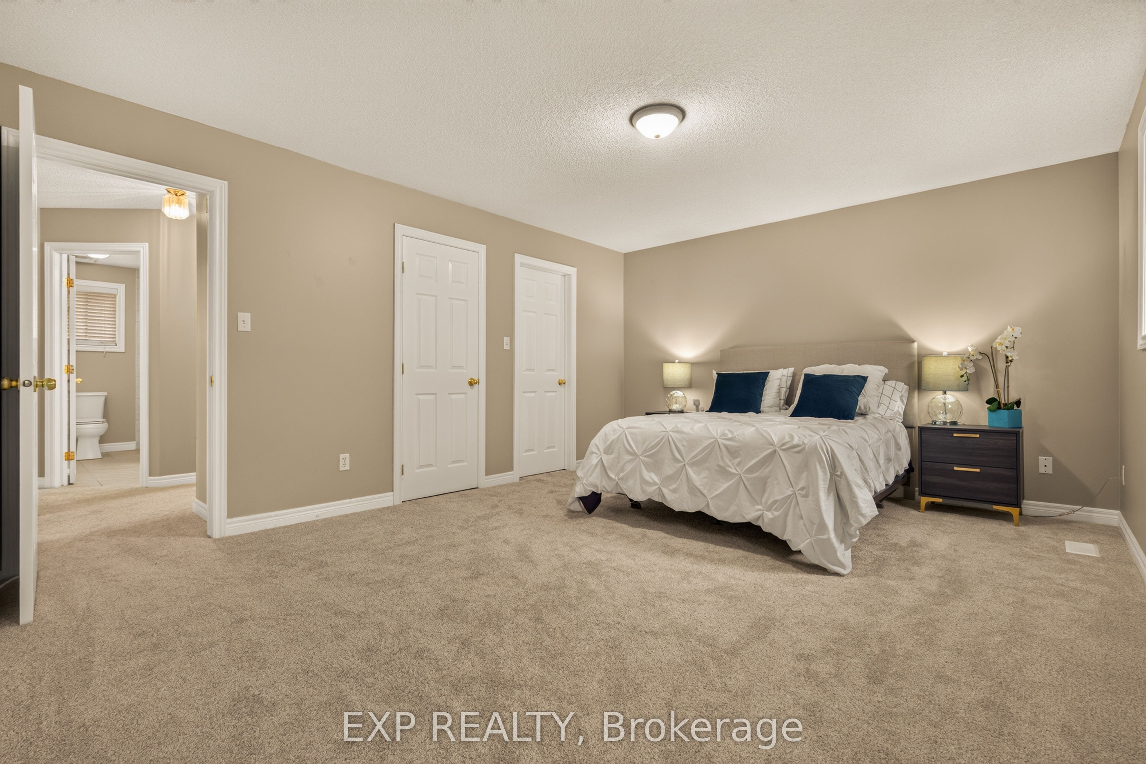 72 Etherington Crescent Property Photo 25
