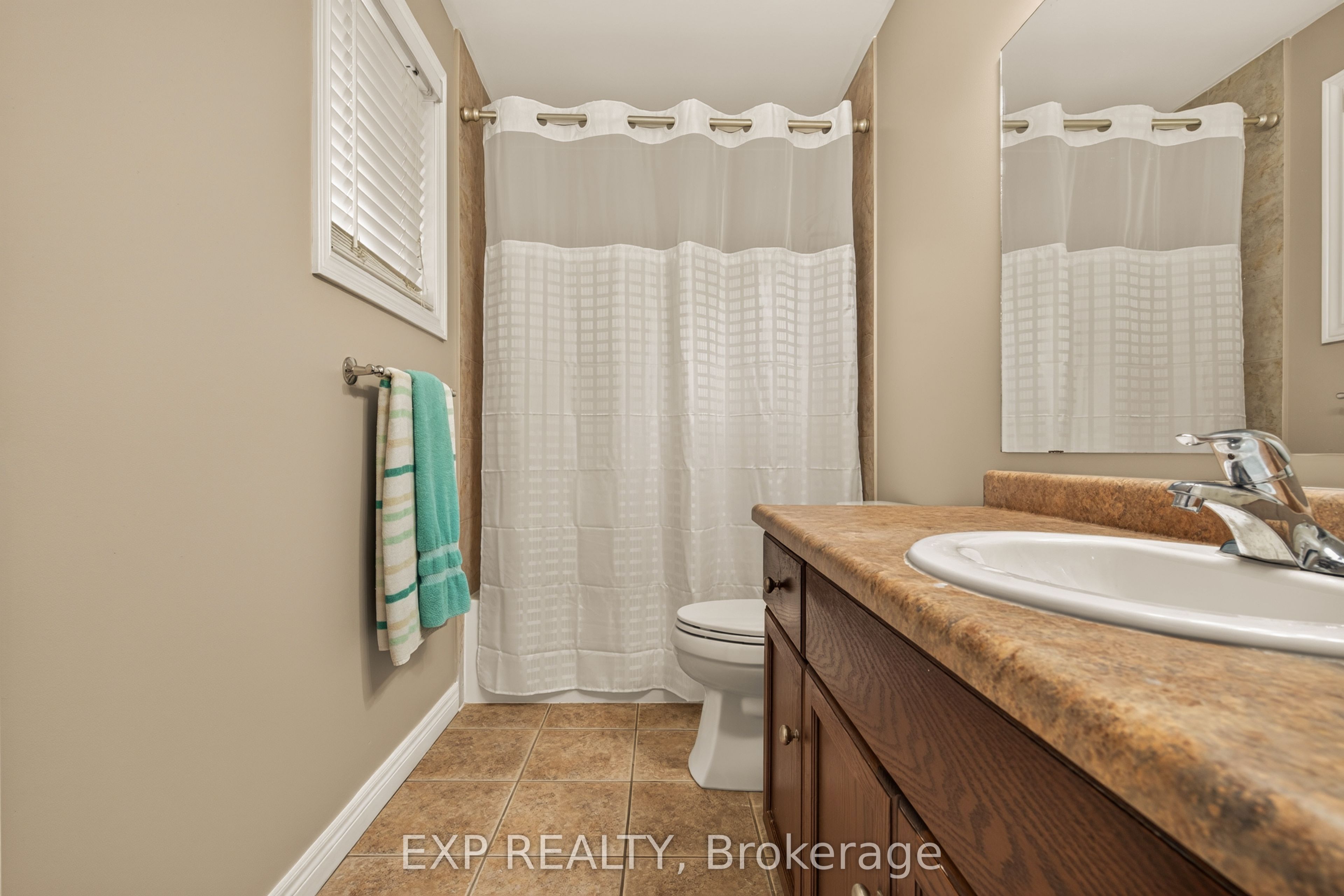 72 Etherington Crescent Property Photo 27