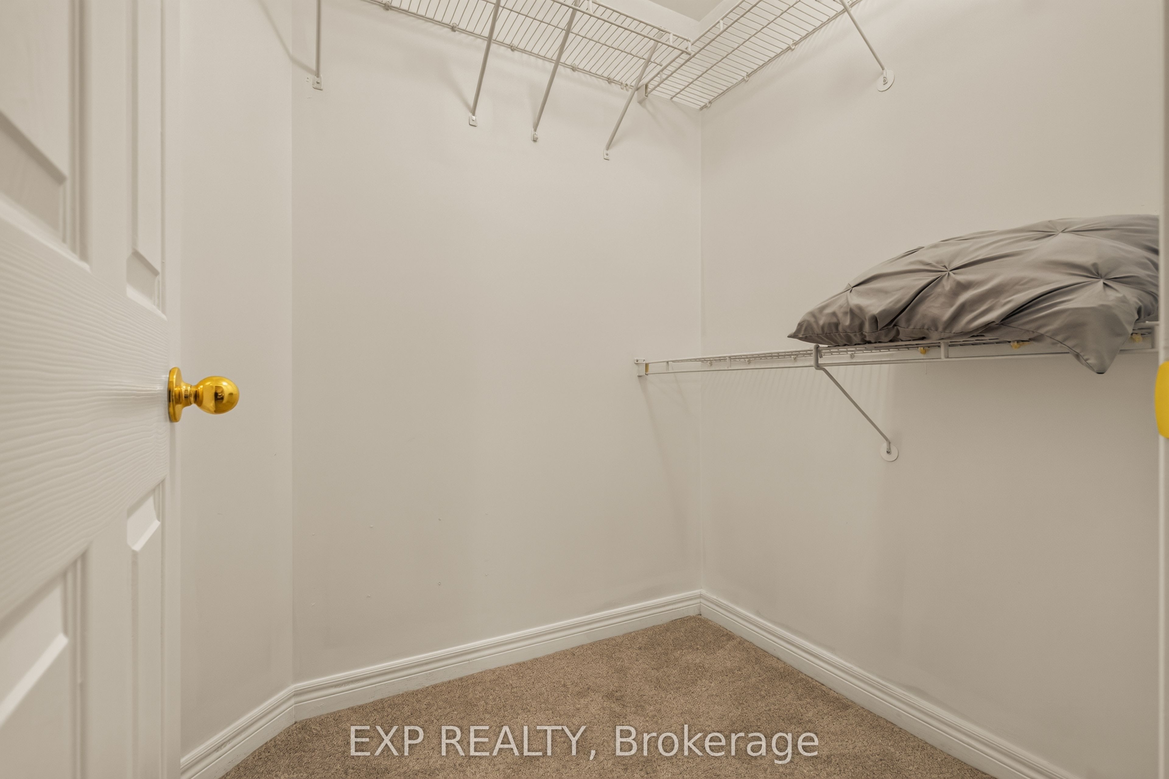 72 Etherington Crescent Property Photo 28