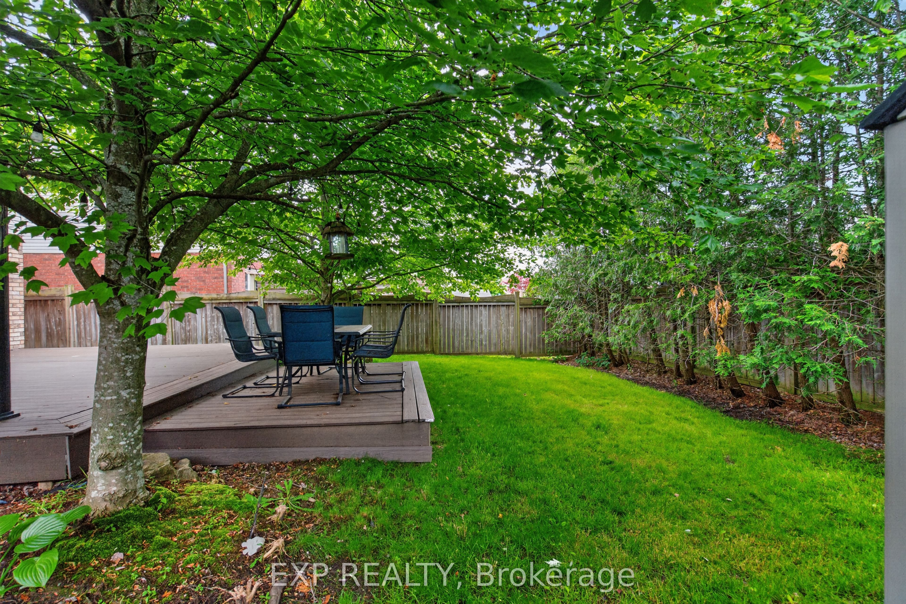 72 Etherington Crescent Property Photo 44