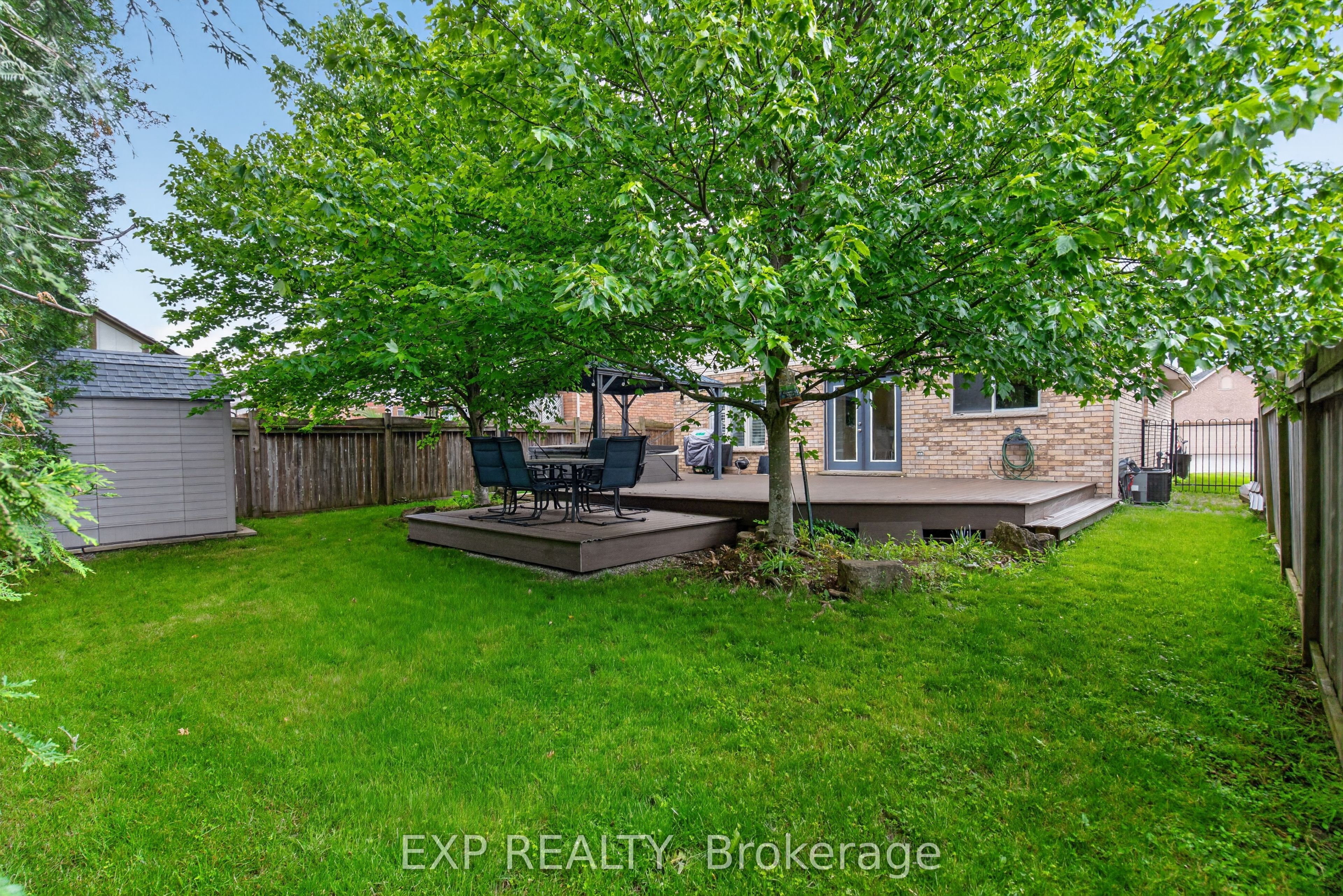 72 Etherington Crescent Property Photo 46