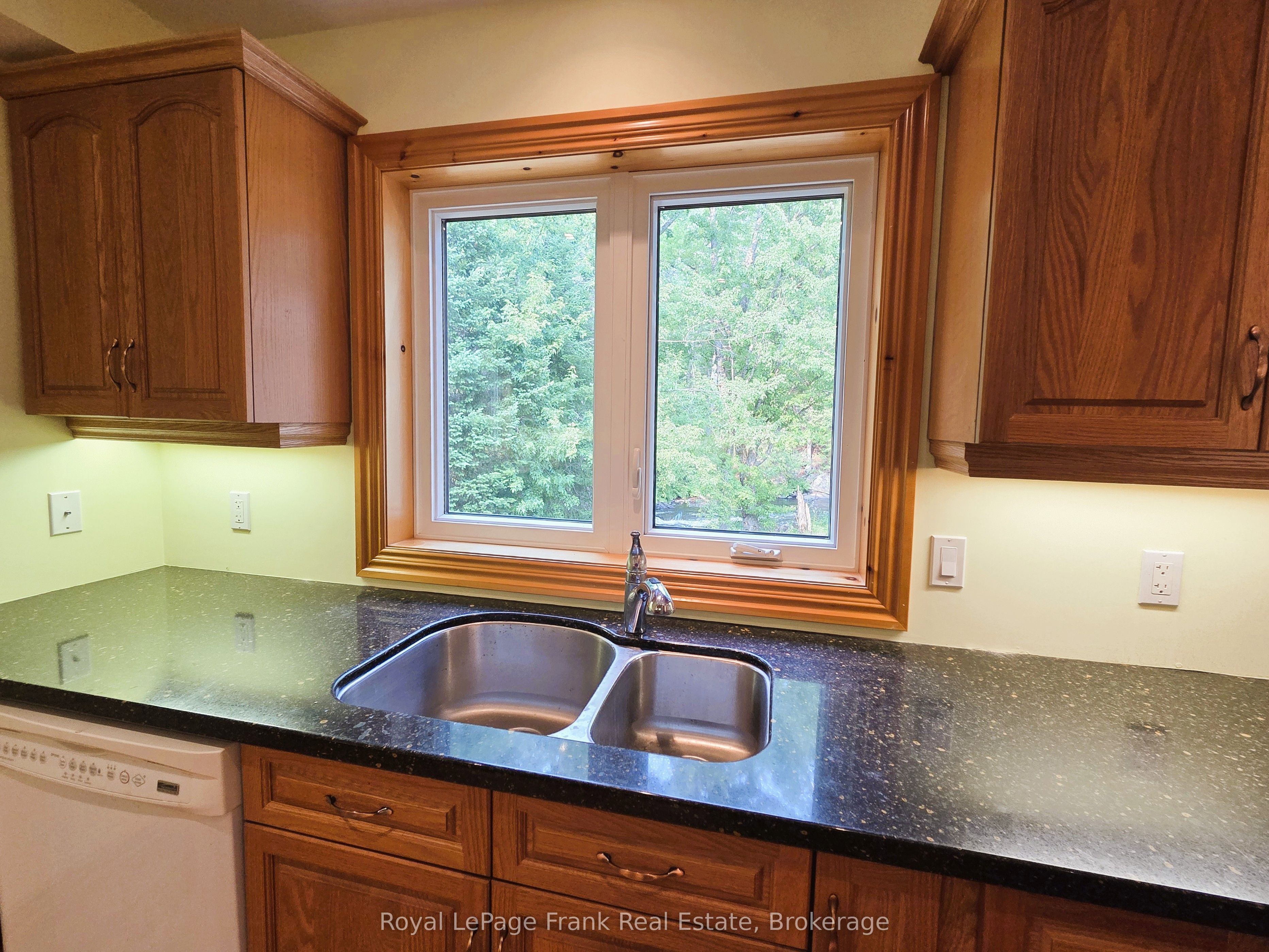 8847 Highway 28 Property Photo 16