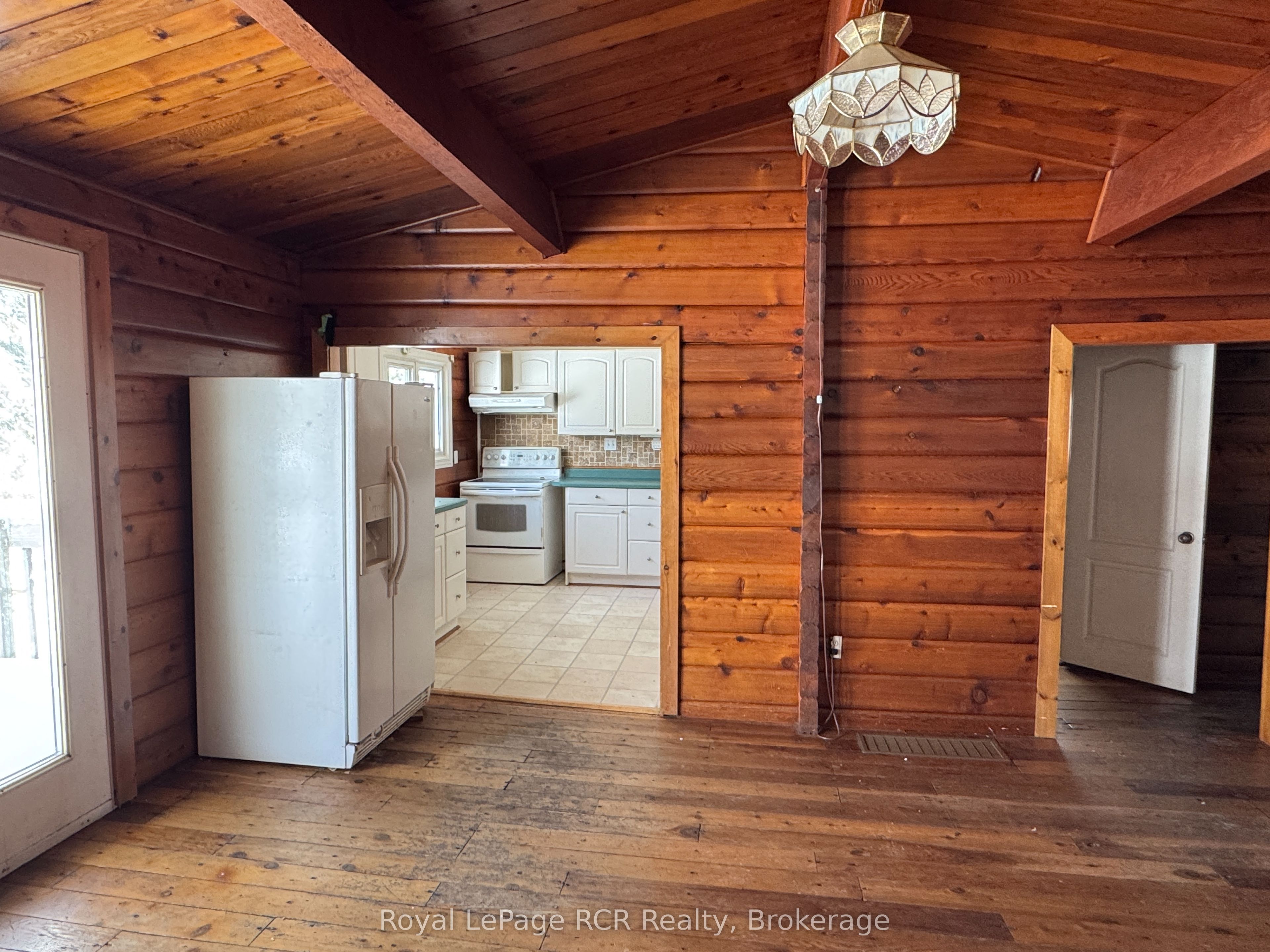 600457 50 Side Road Property Photo 5