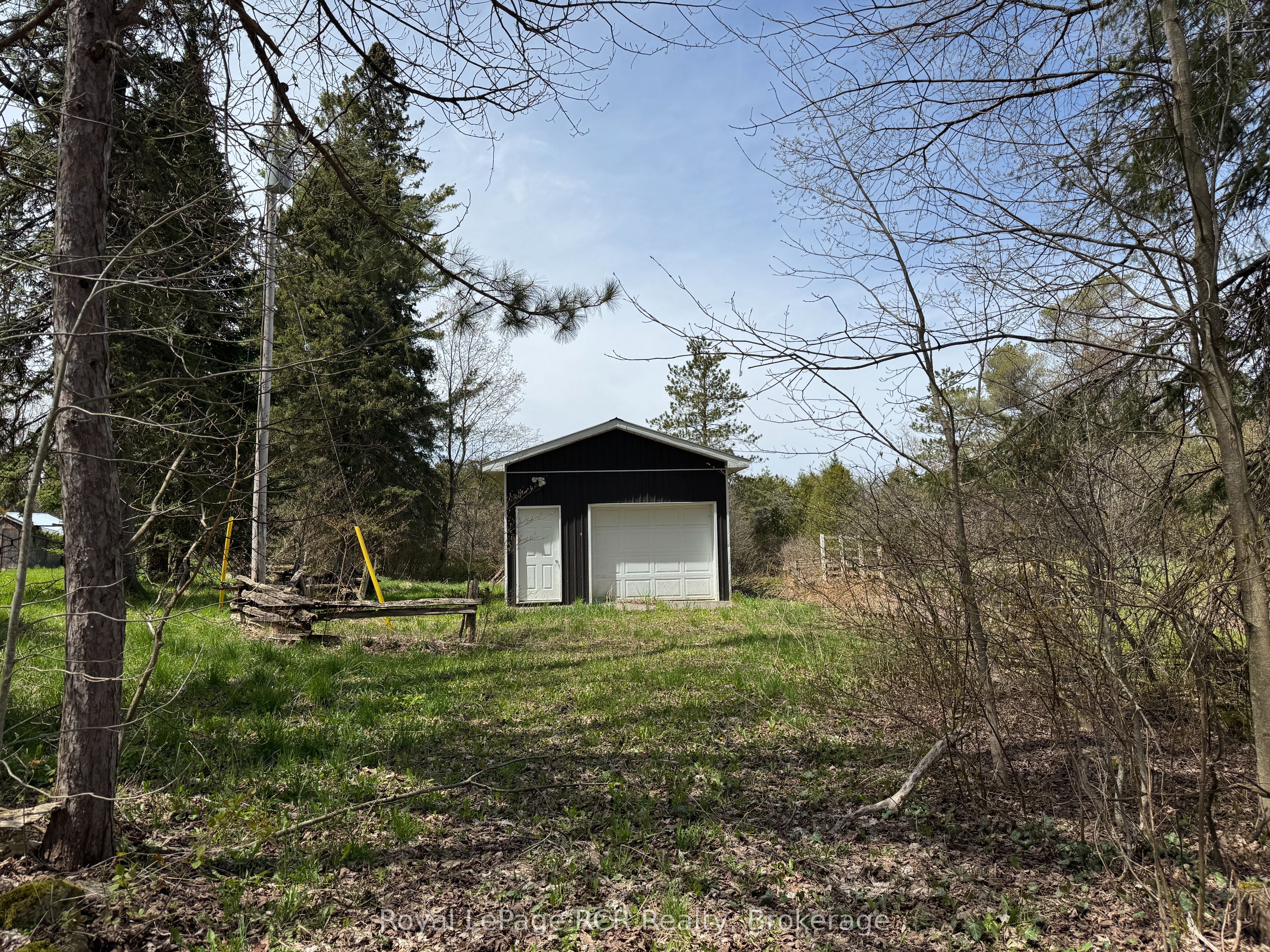 600457 50 Side Road Property Photo 8
