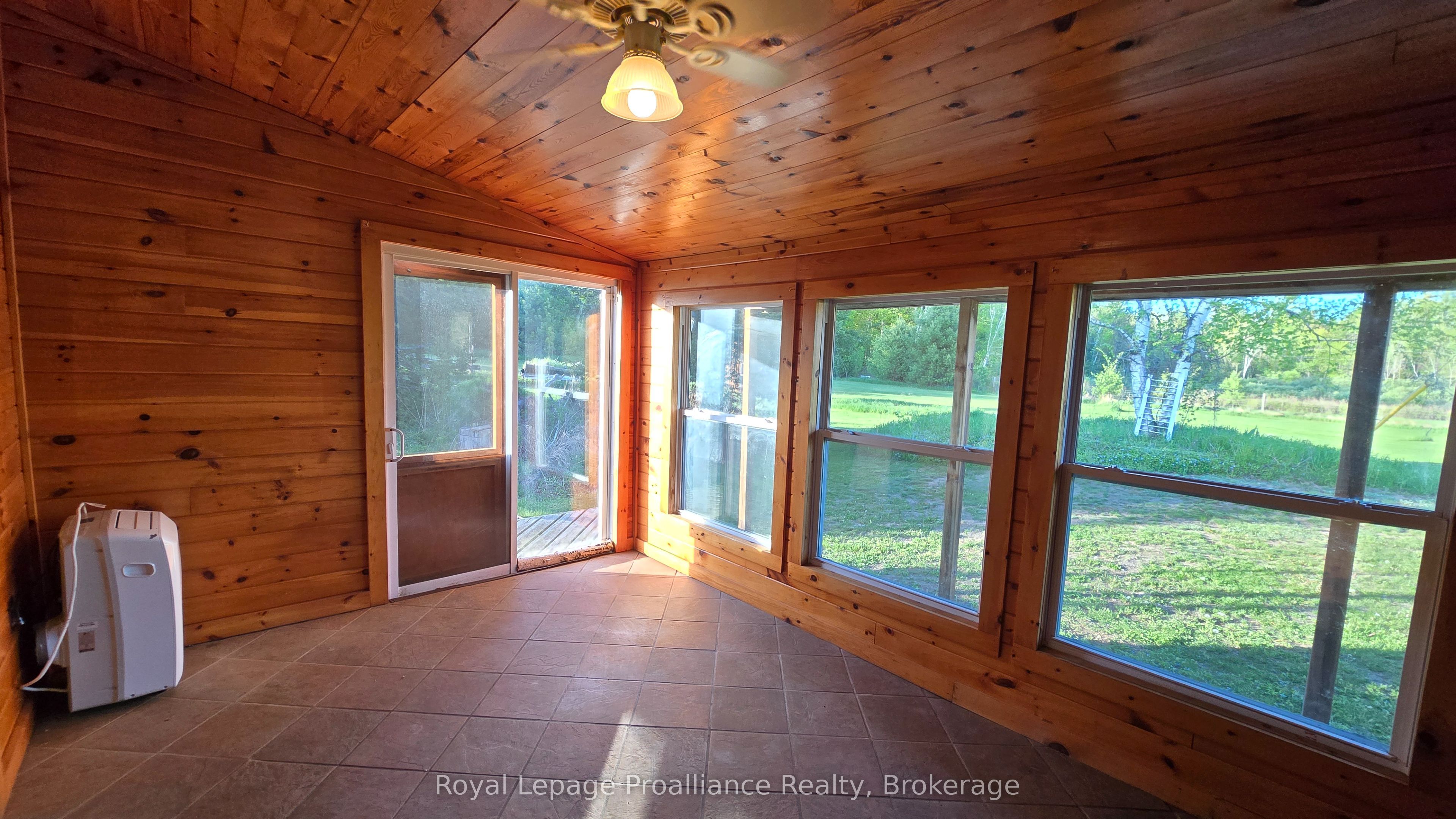 276 5th Concession Road N Property Photo 19
