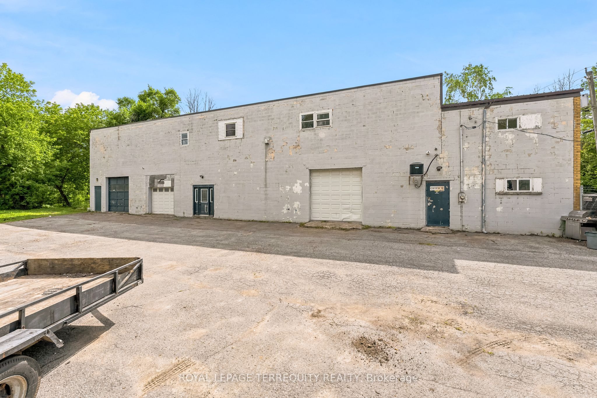 177 W Davis Street Property Photo 19