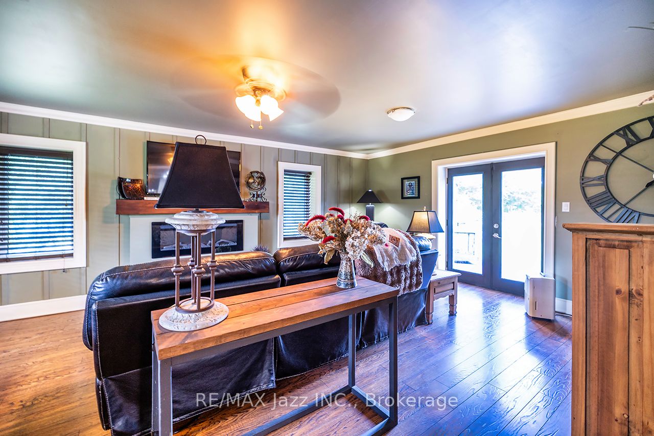 641 Enright Road Property Photo 15