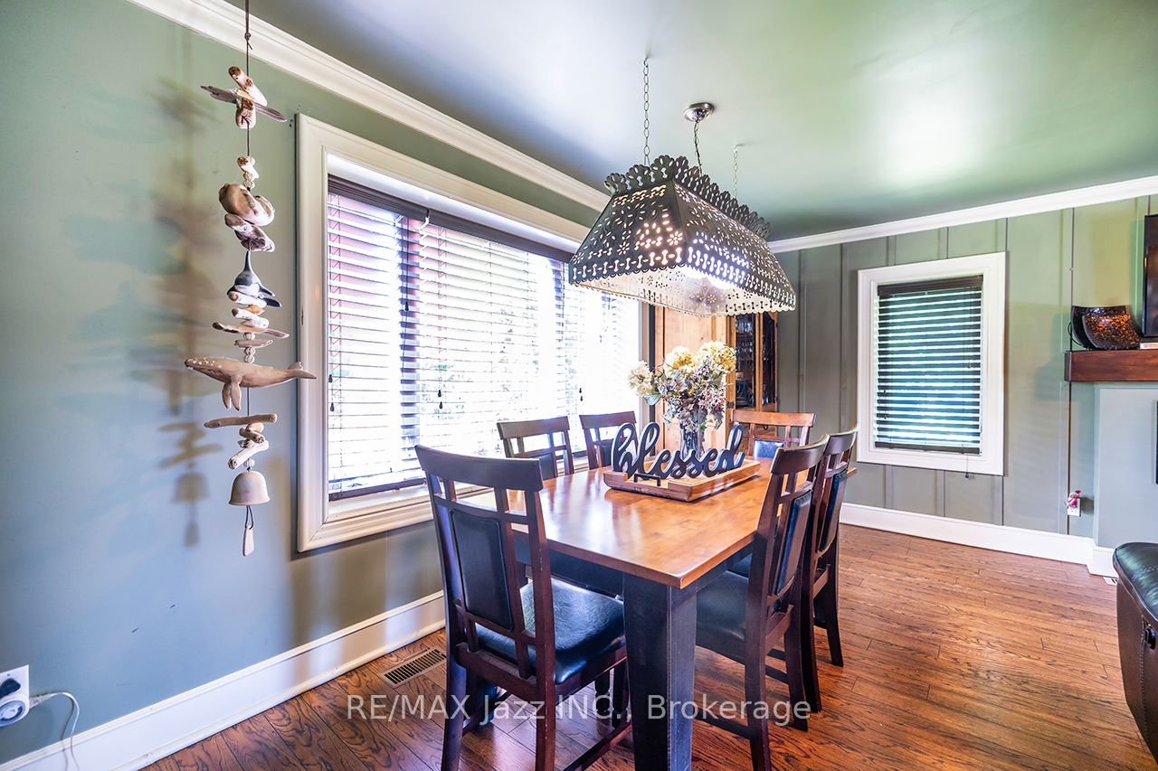 641 Enright Road Property Photo 17