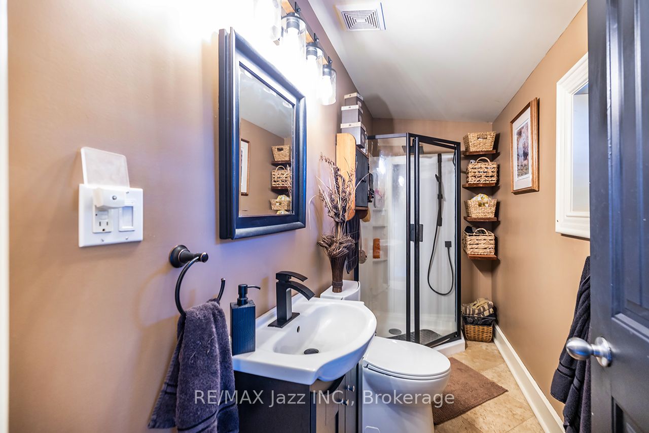 641 Enright Road Property Photo 19