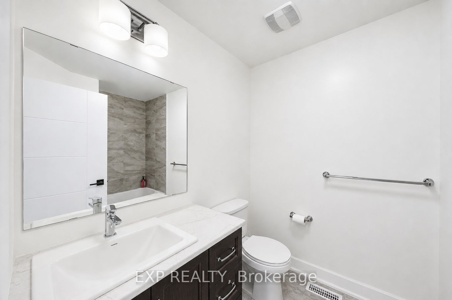 2007 Berne Street Property Photo 21