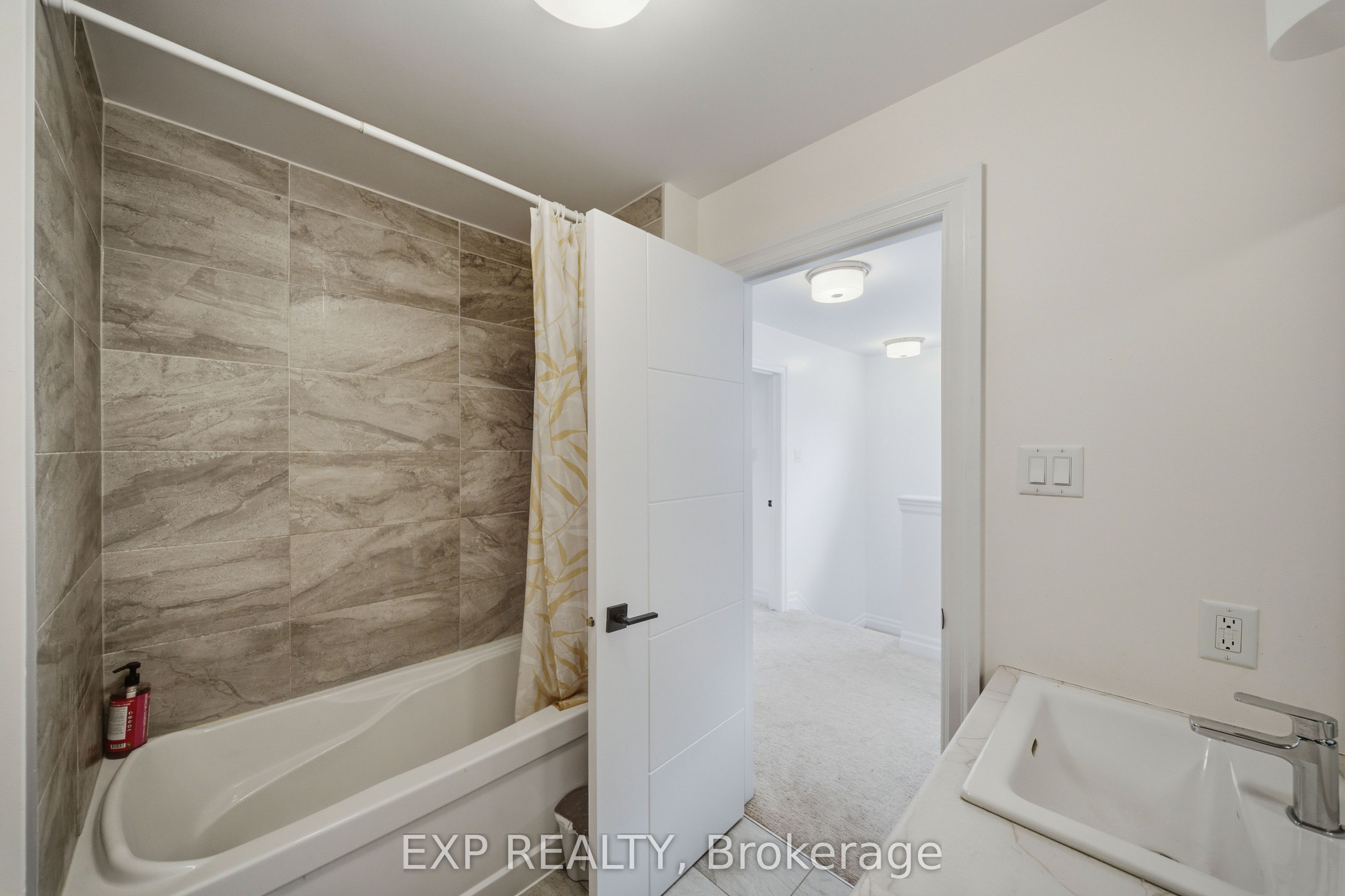 2007 Berne Street Property Photo 22