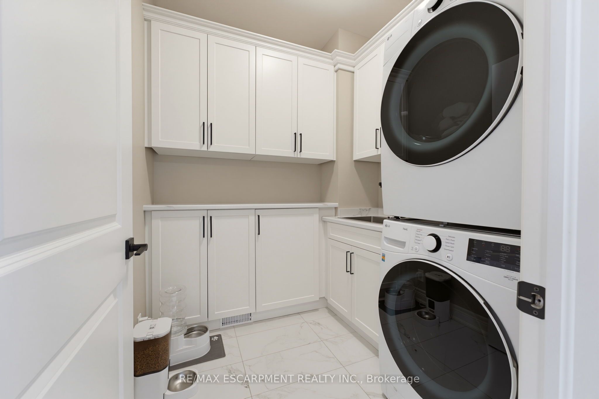 131 Craddock Boulevard Property Photo 23