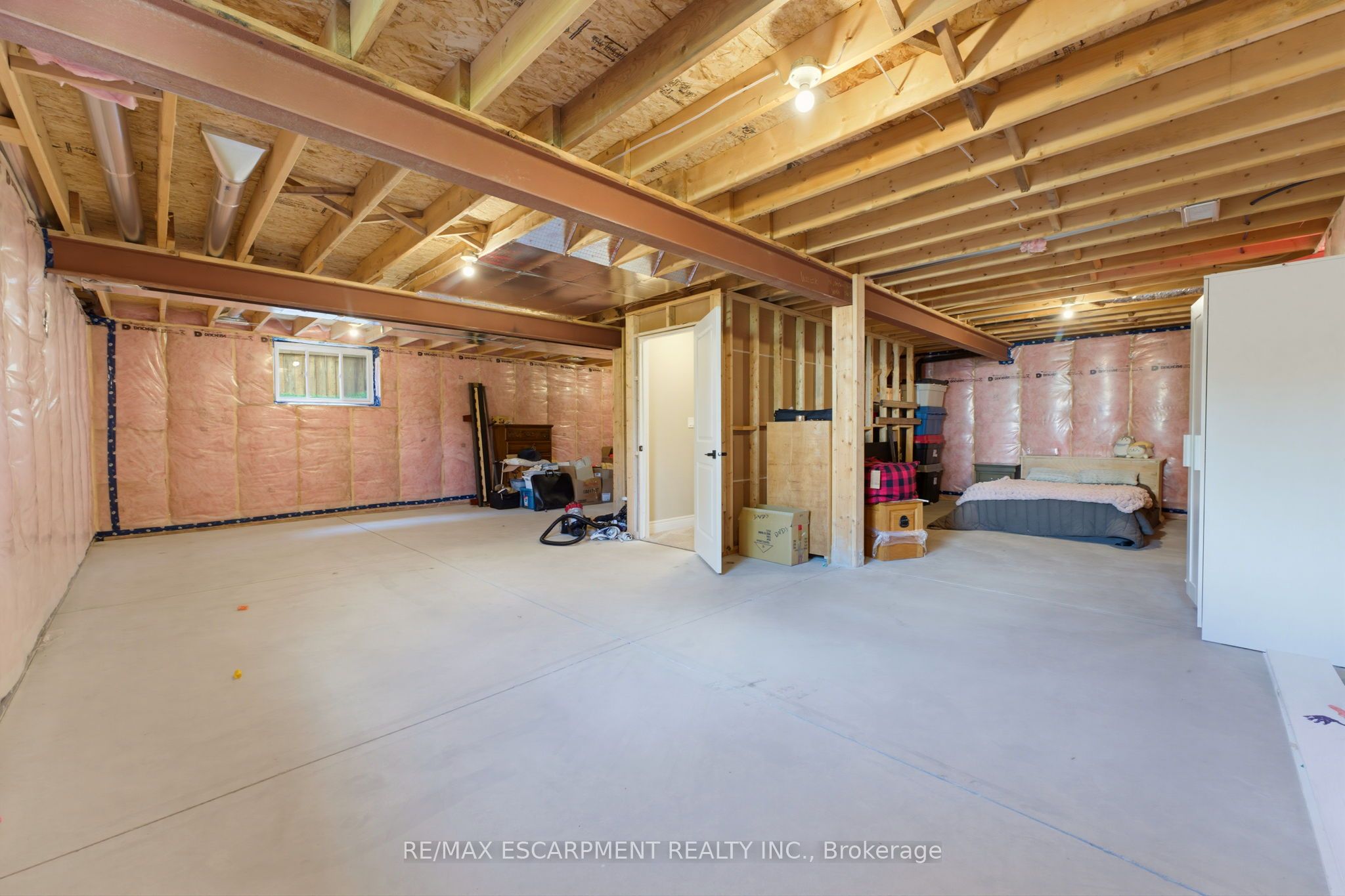 131 Craddock Boulevard Property Photo 25