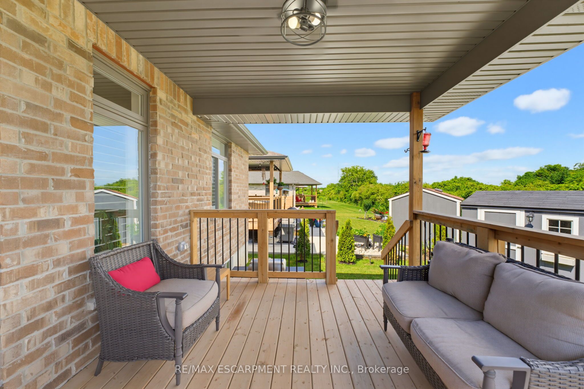131 Craddock Boulevard Property Photo 28