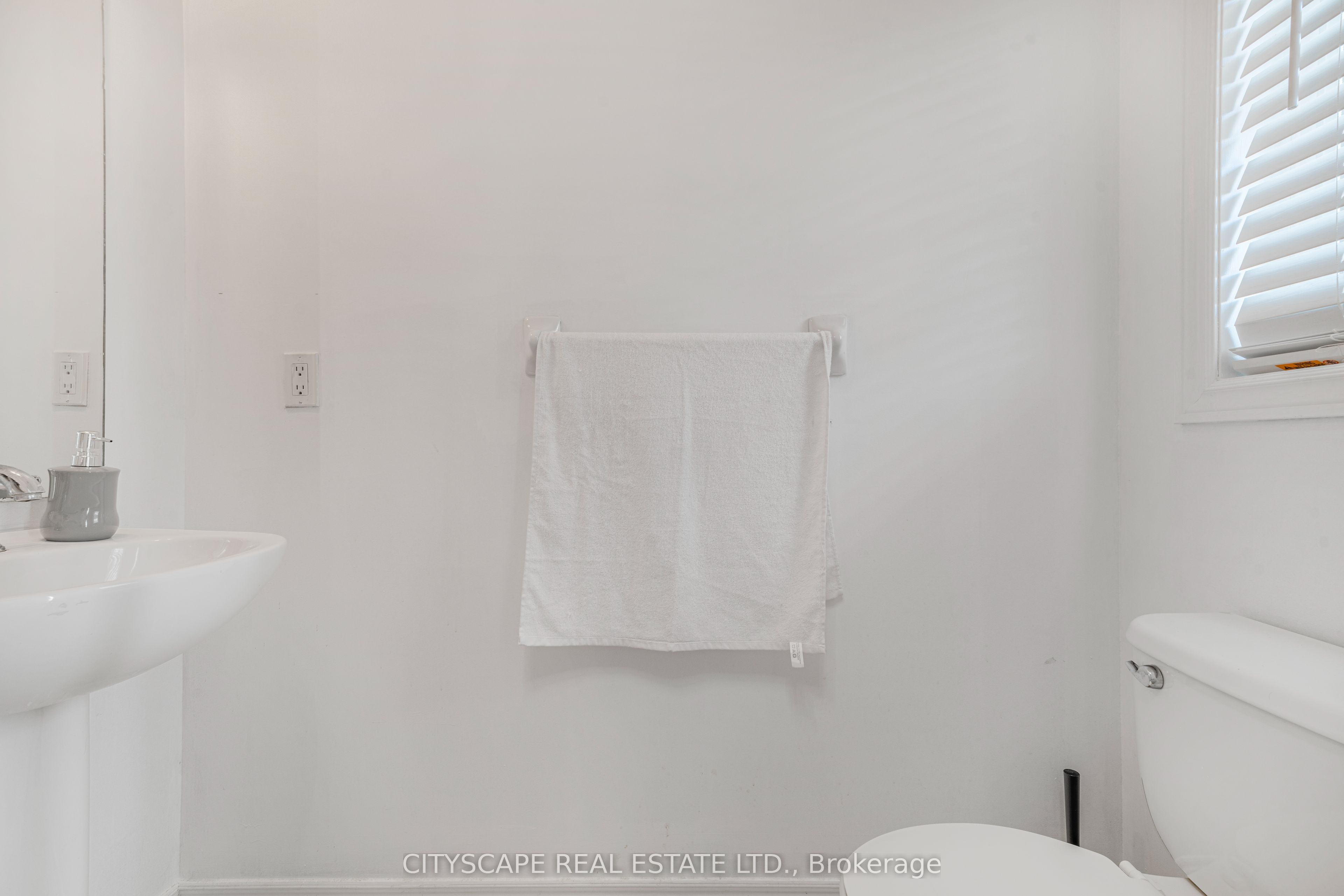 14 Redcedar Crescent Property Photo 17