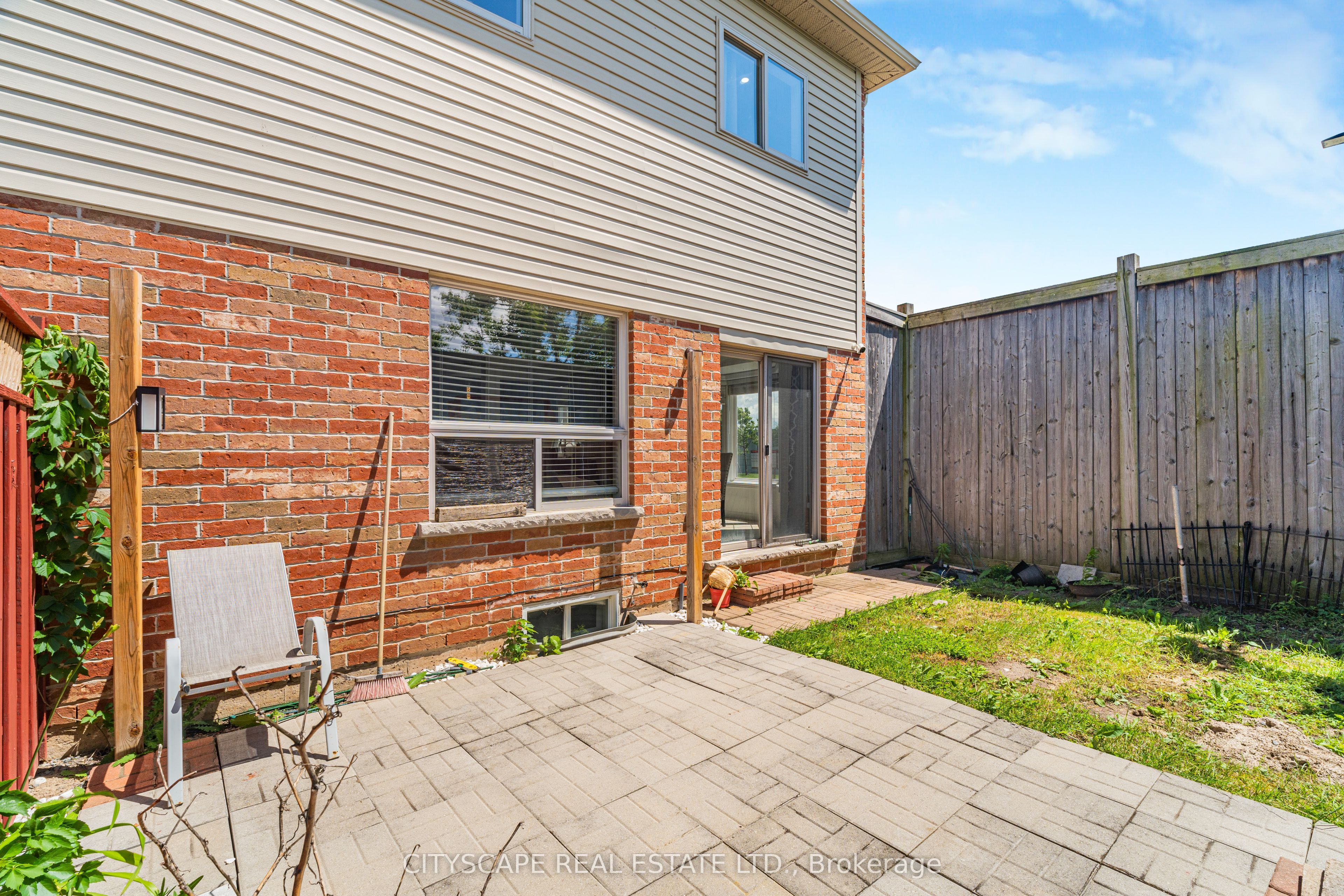 14 Redcedar Crescent Property Photo 32