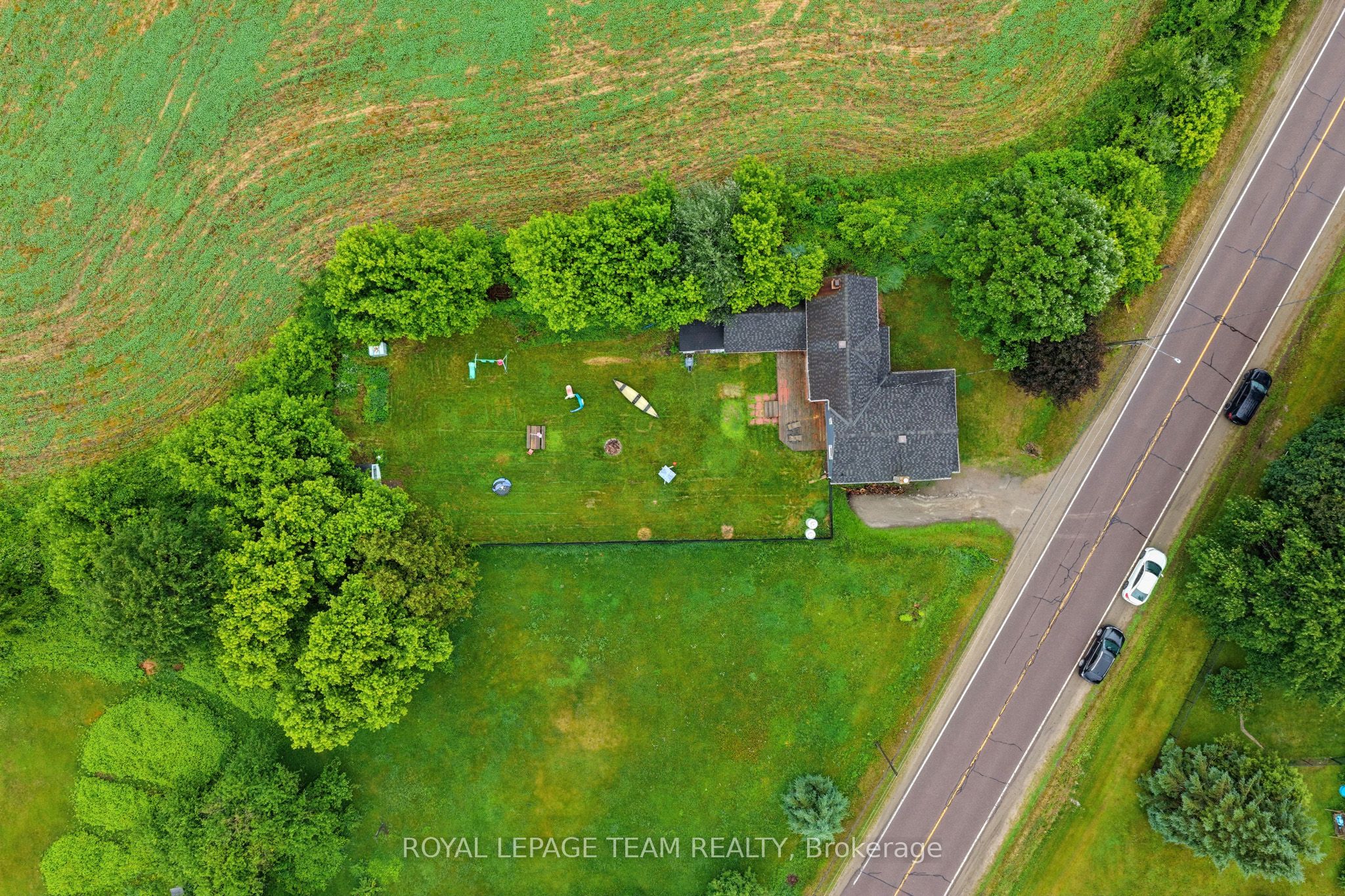 1868 Gore Line Property Photo 2