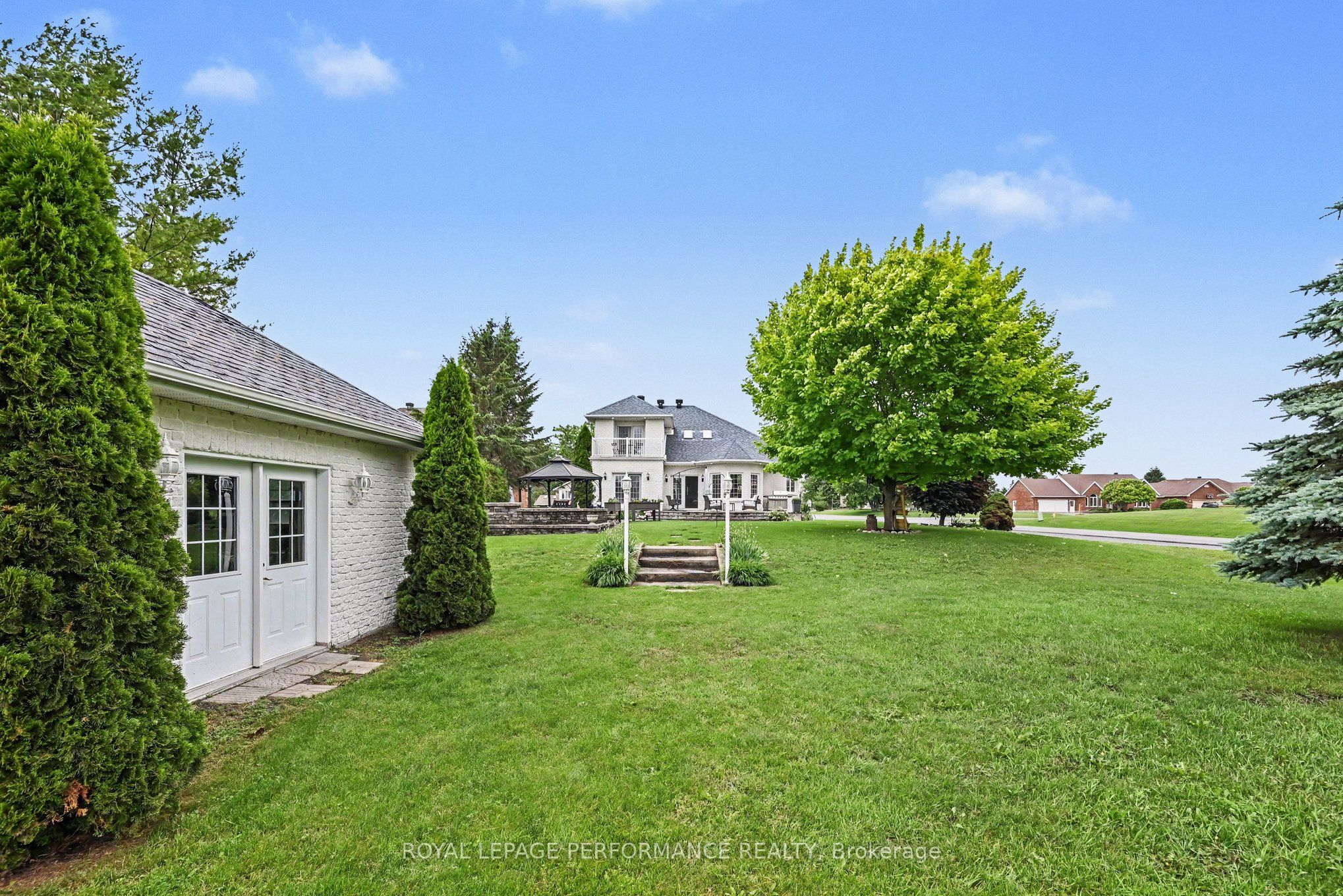 18 Chantine Drive Property Photo 43