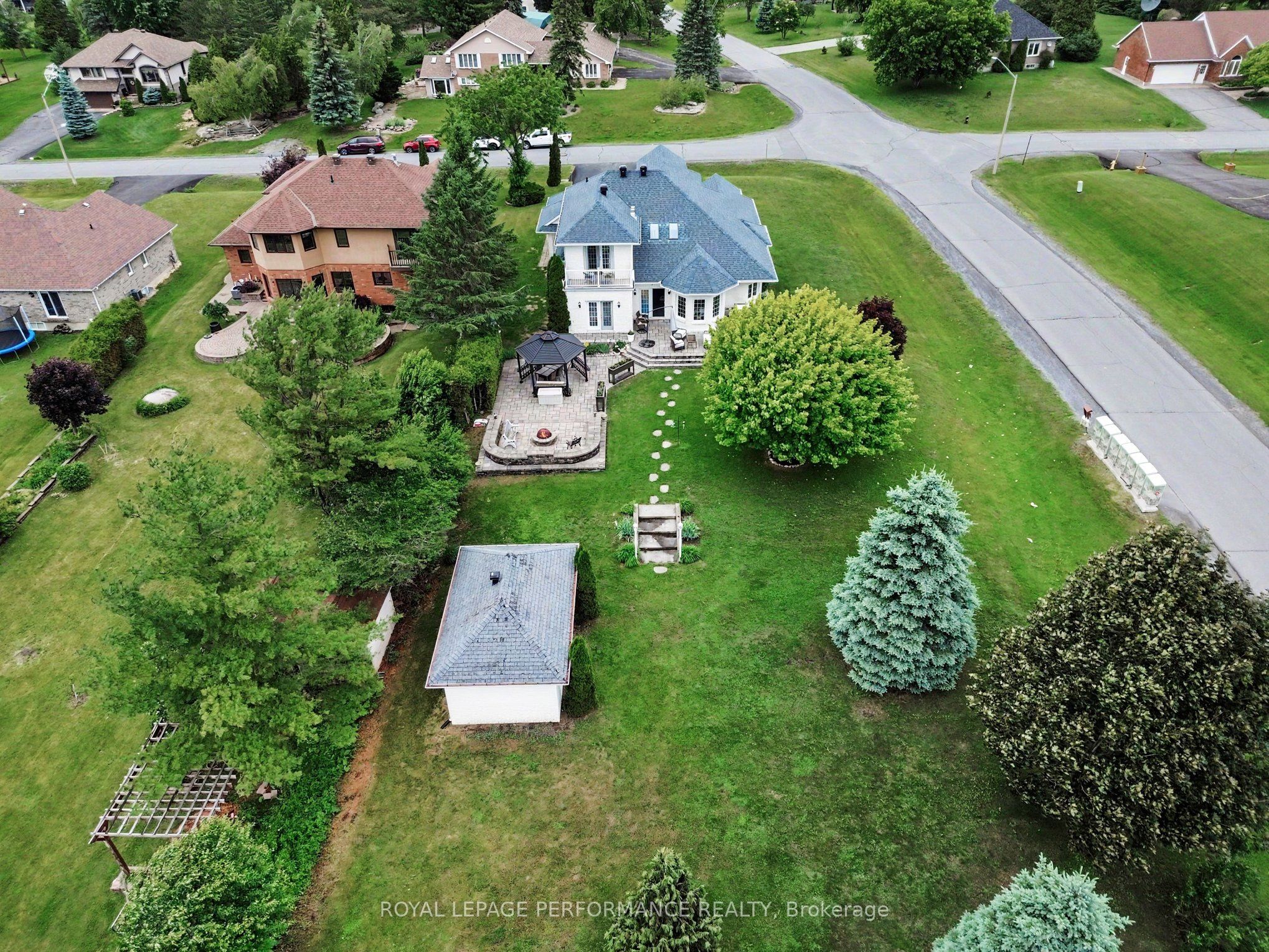 18 Chantine Drive Property Photo 45