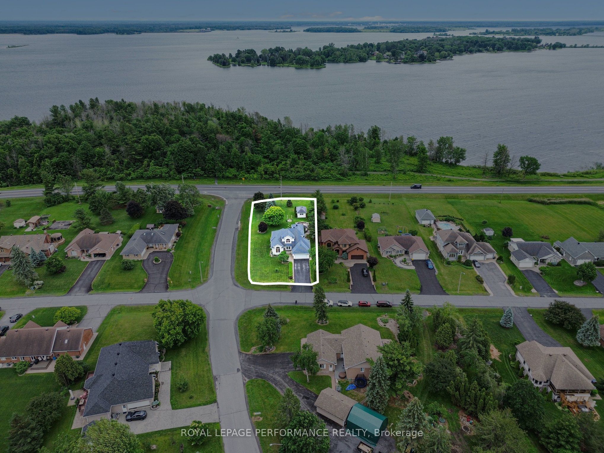 18 Chantine Drive Property Photo 49
