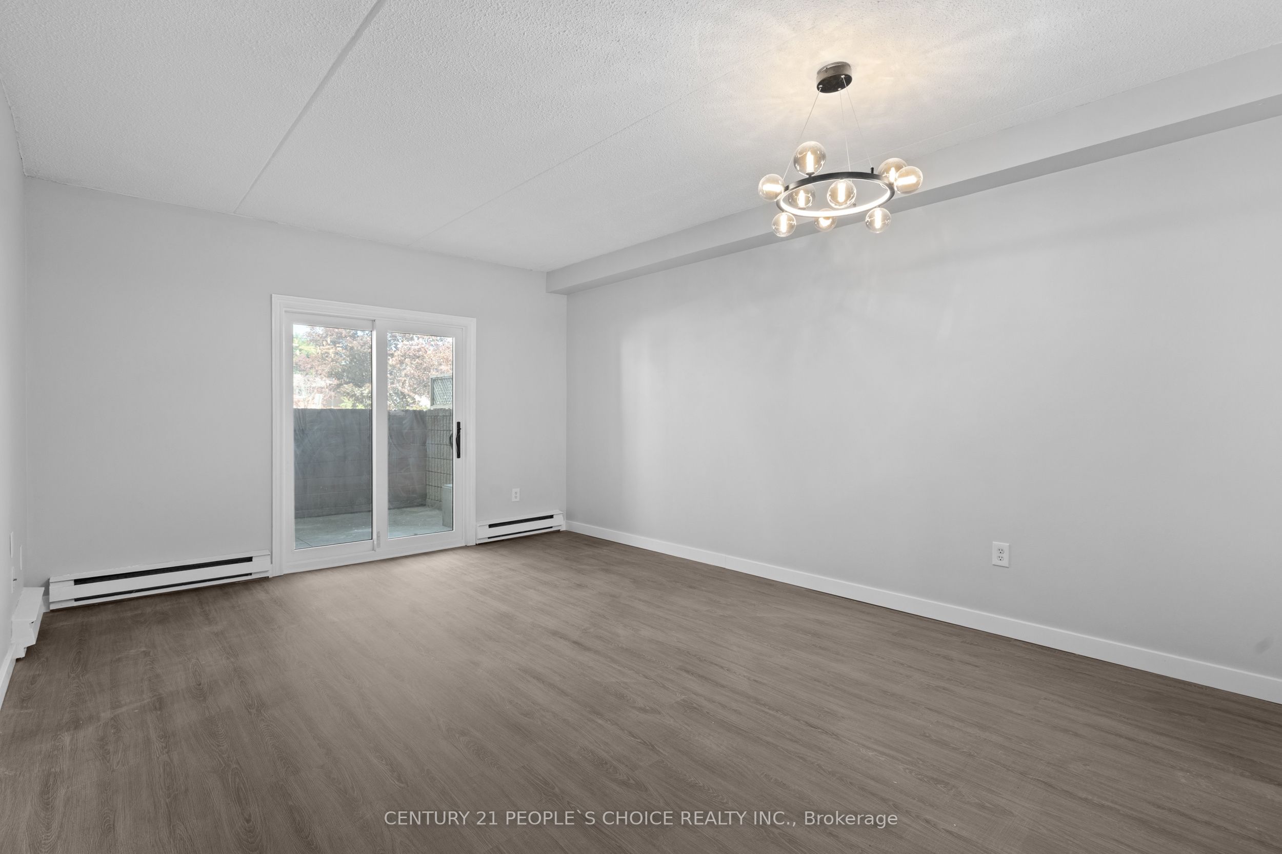 72 Main Street E 107 Property Photo 17