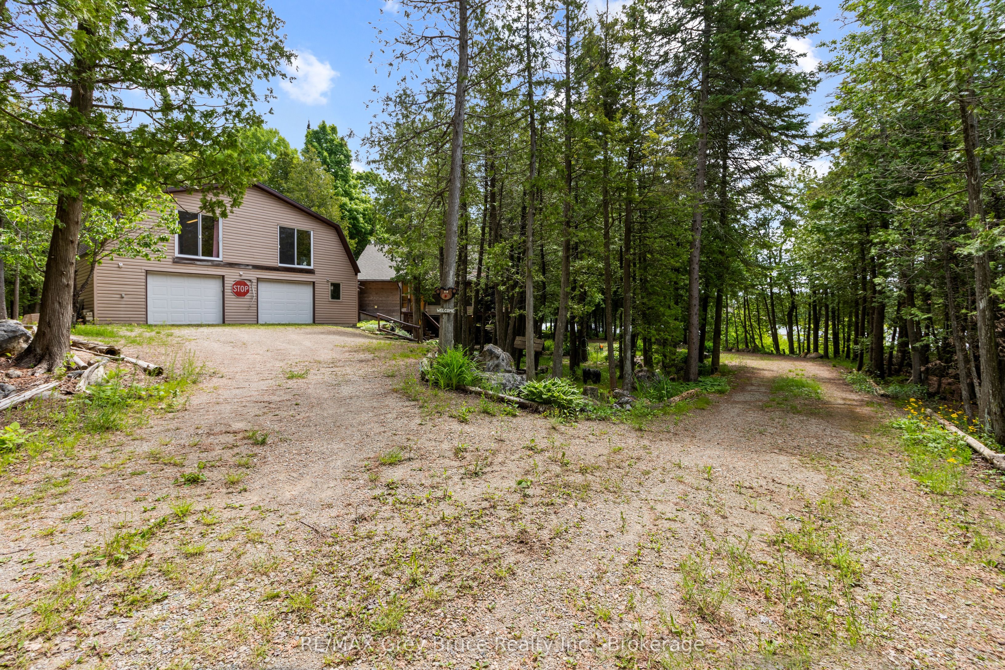 27 Hope Drive Property Photo 3