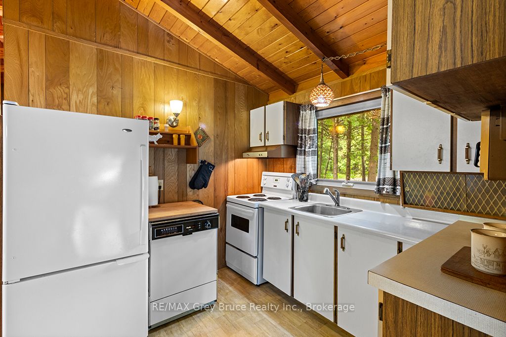 26 Bridge Street Property Photo 10