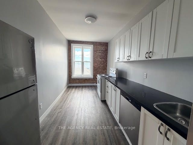 286 Talbot Street 4 Property Photo 4