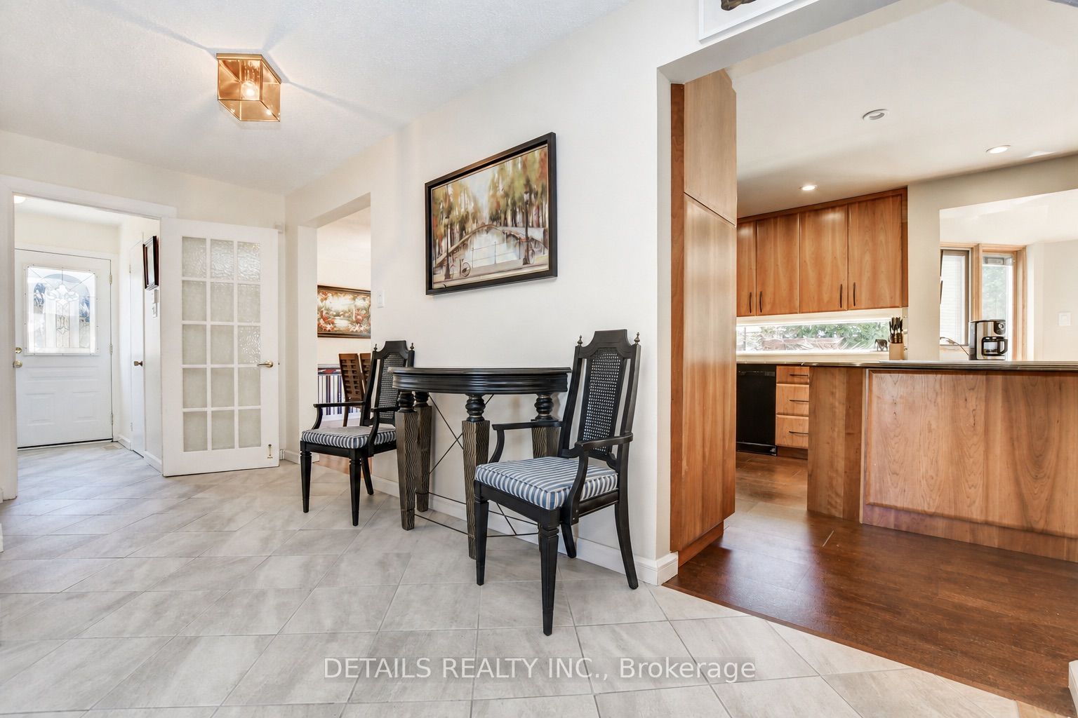 4388 Whittaker Crescent Property Photo 11