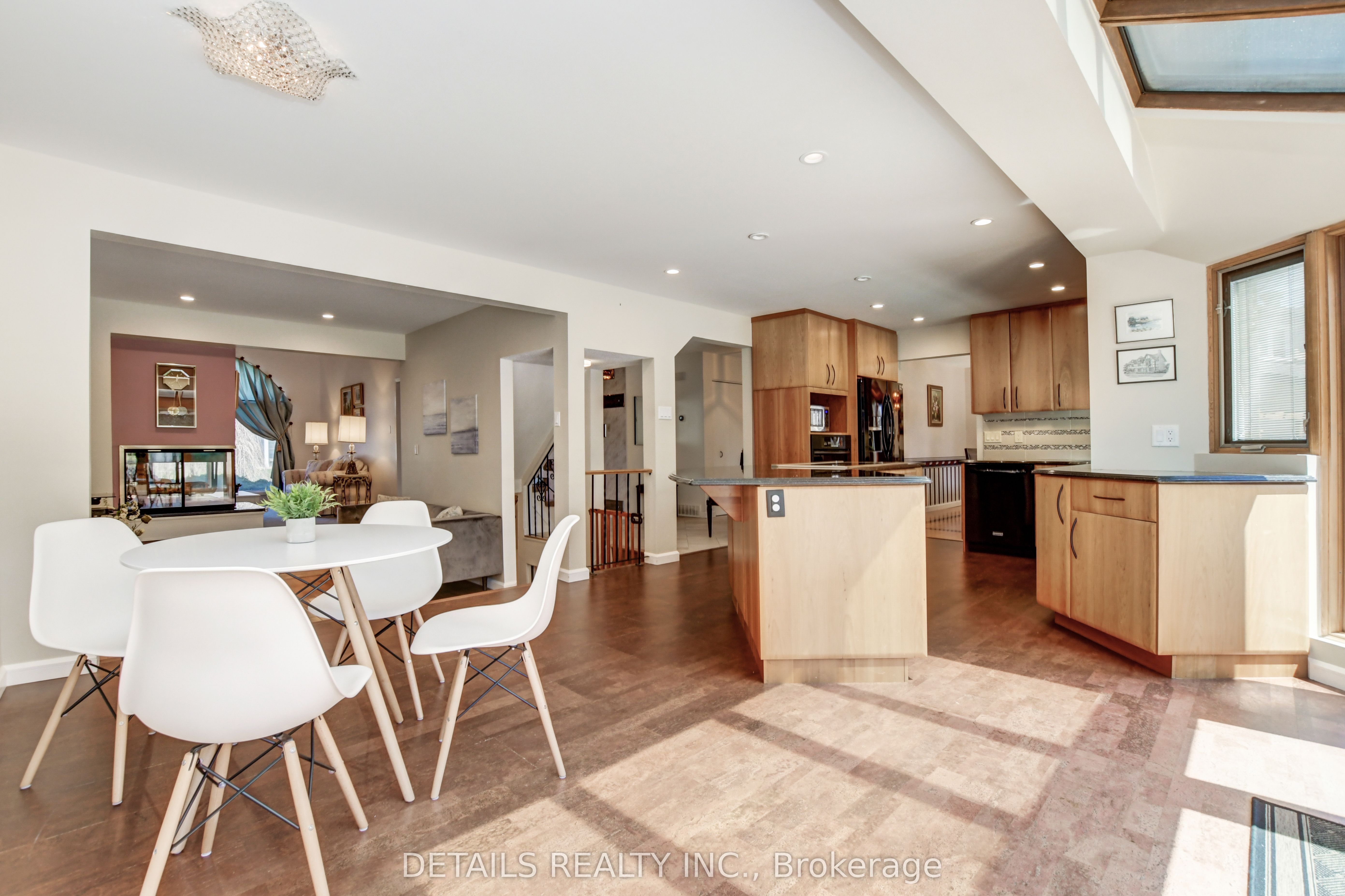 4388 Whittaker Crescent Property Photo 15