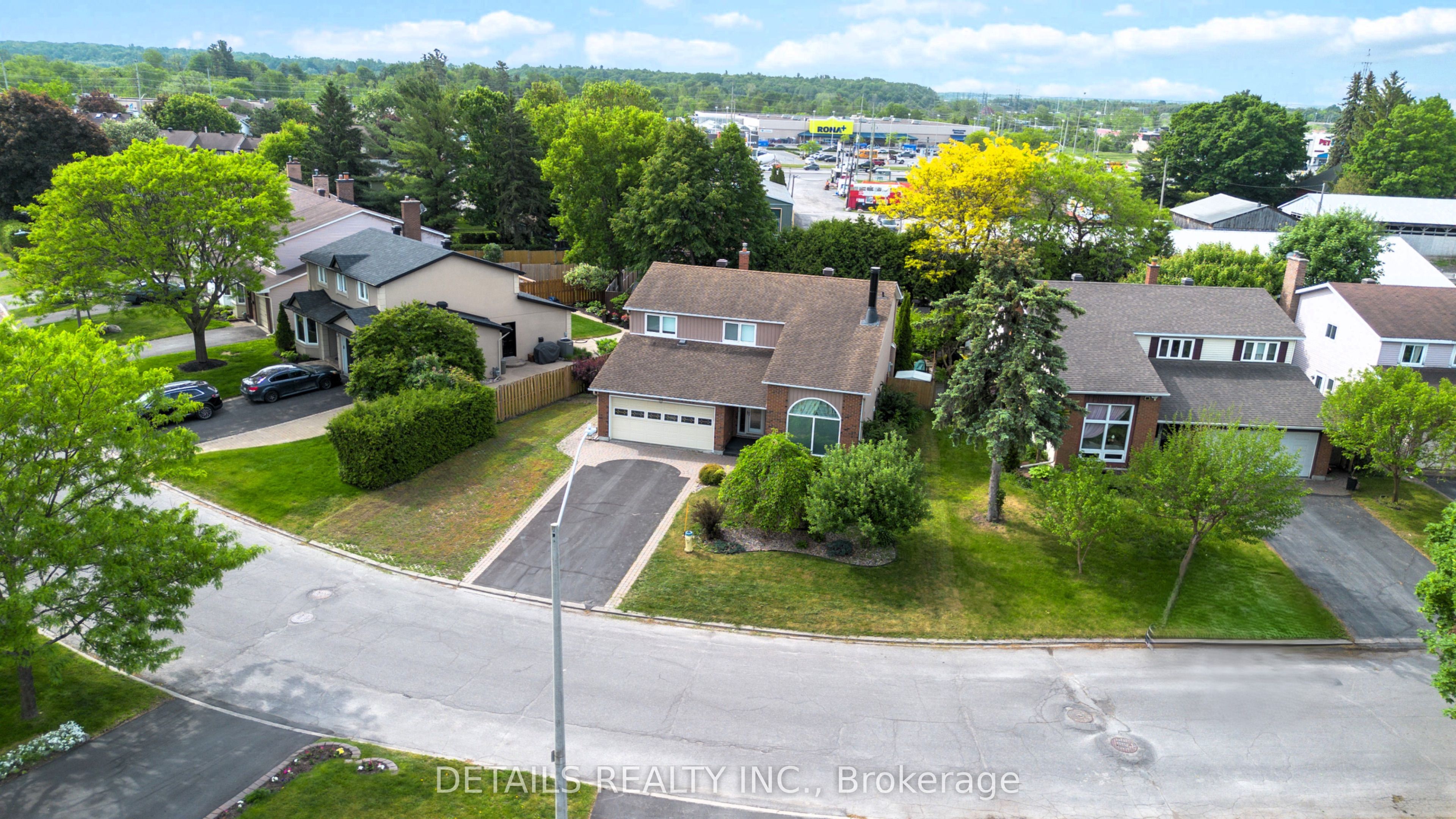 4388 Whittaker Crescent Property Photo 41