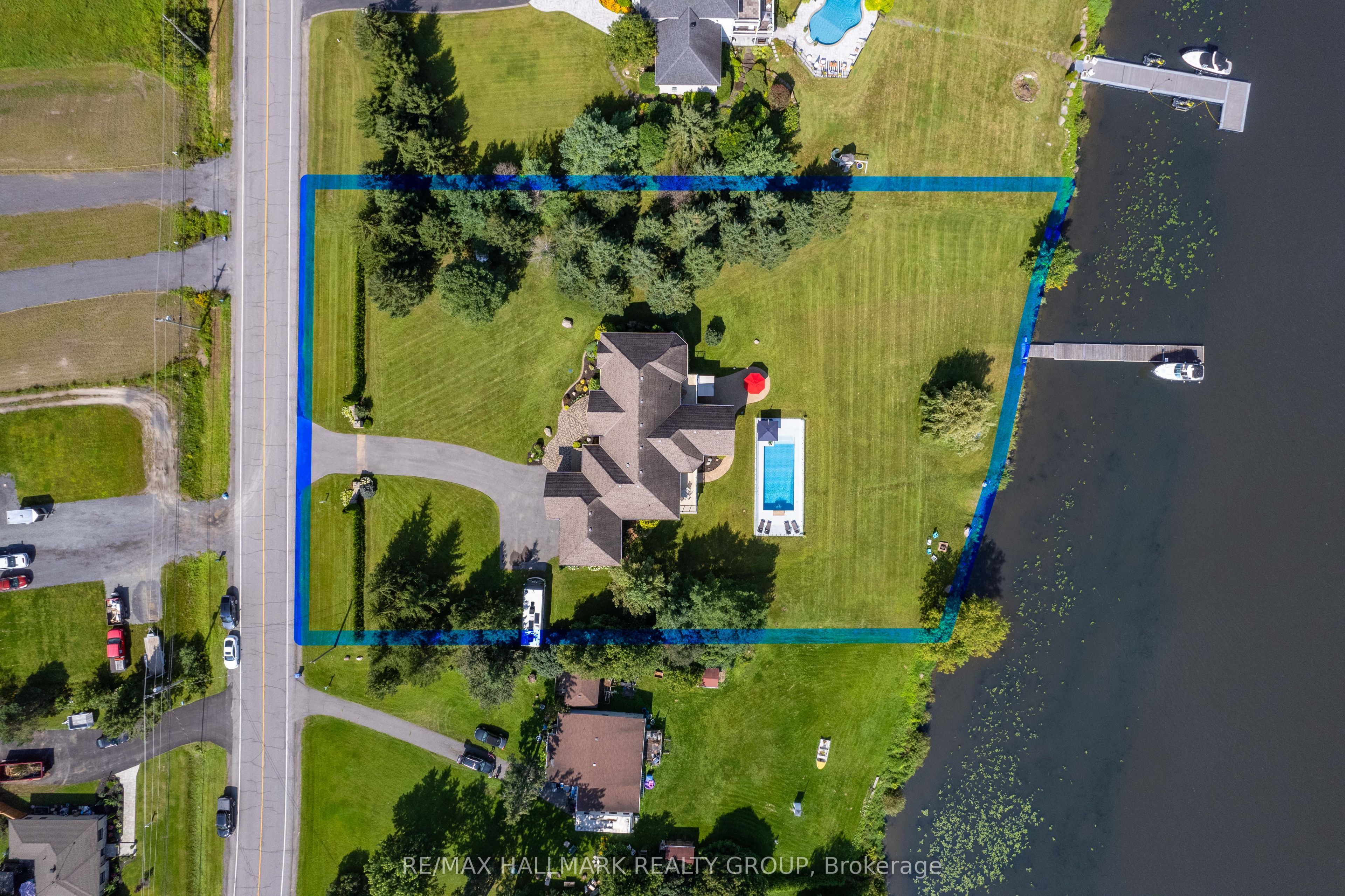 3665 Front Road Property Photo 5