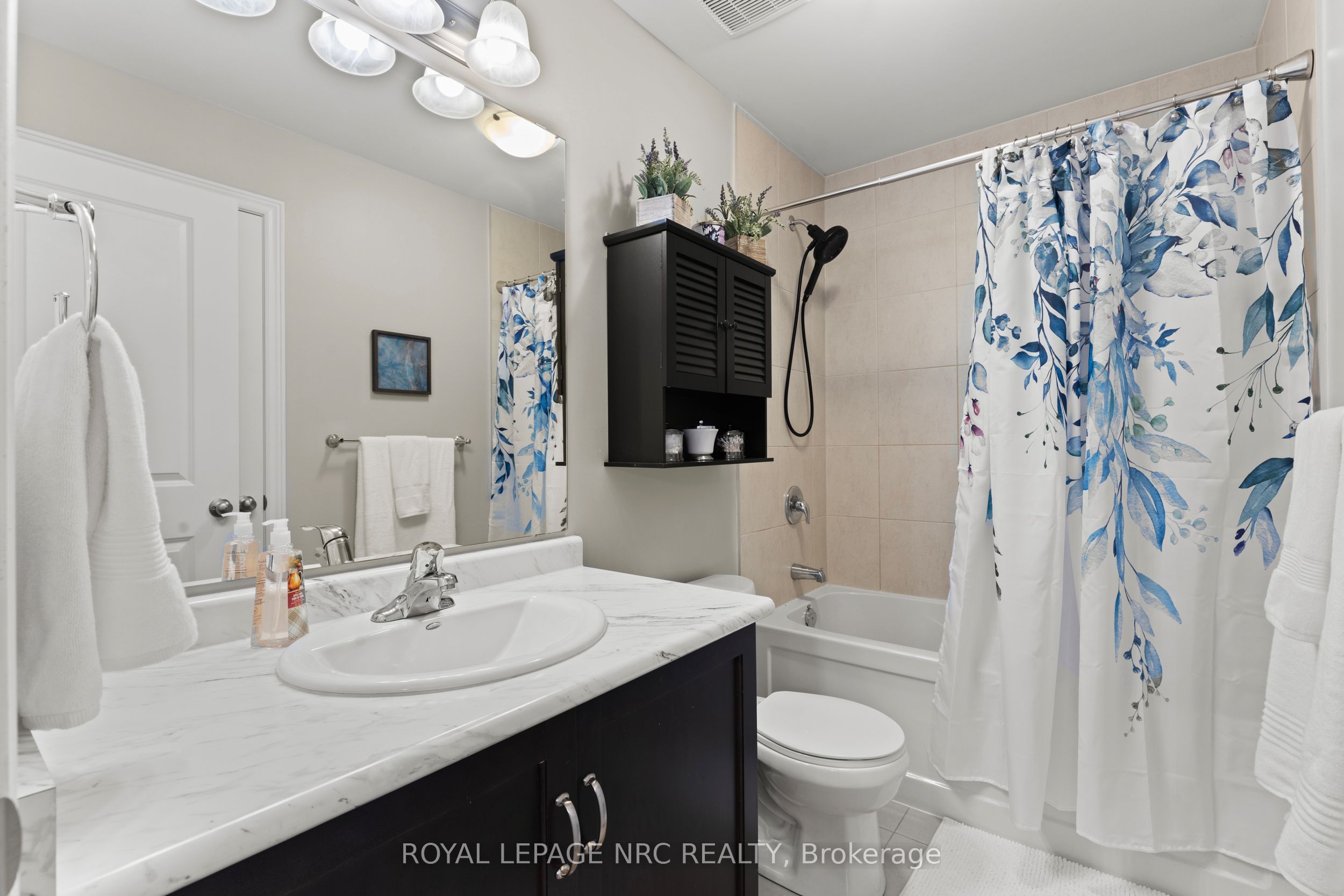 377 Glancaster Road 15 Property Photo 13