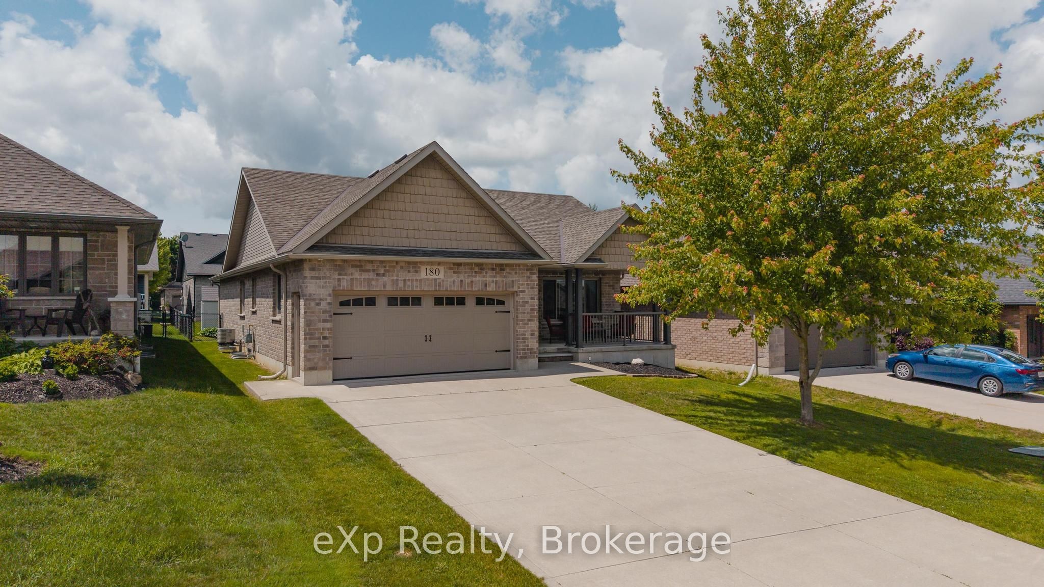 180 Ruby's Crescent Property Photo 1