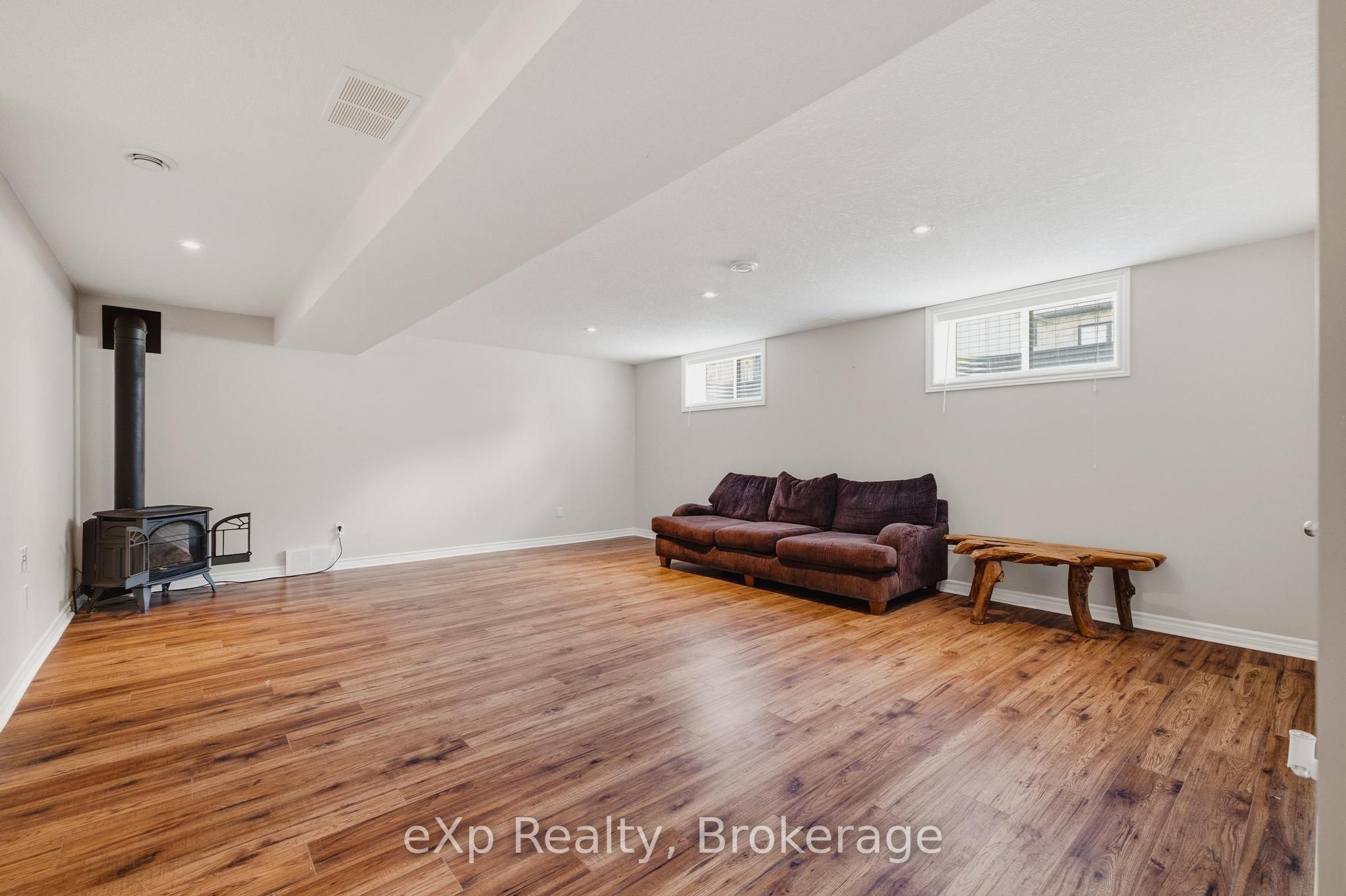 180 Ruby's Crescent Property Photo 18