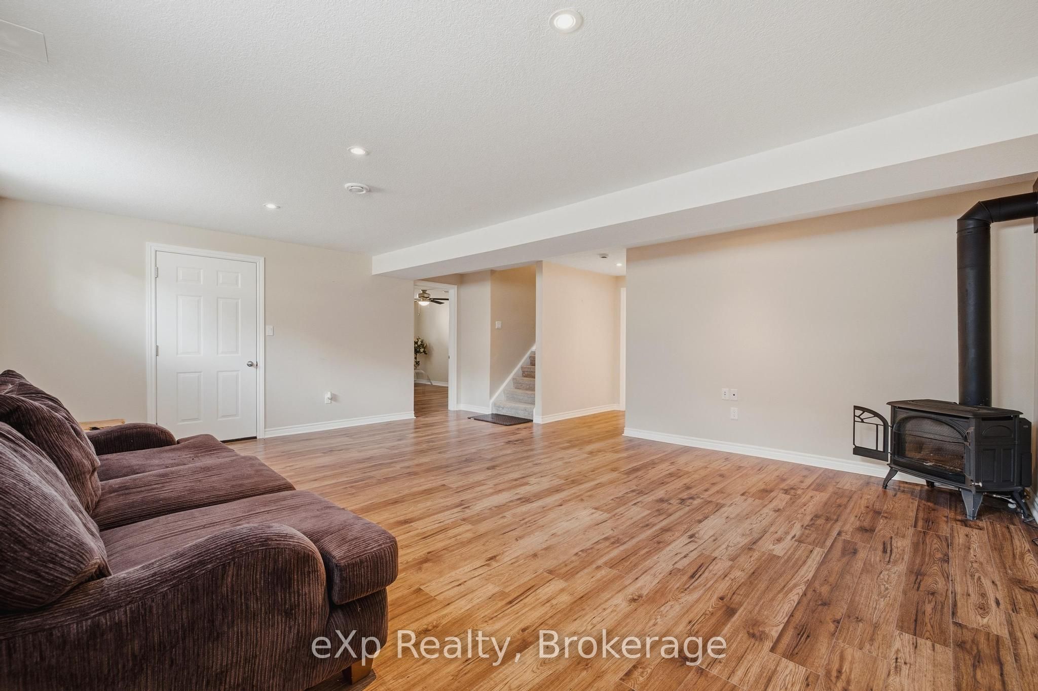 180 Ruby's Crescent Property Photo 19