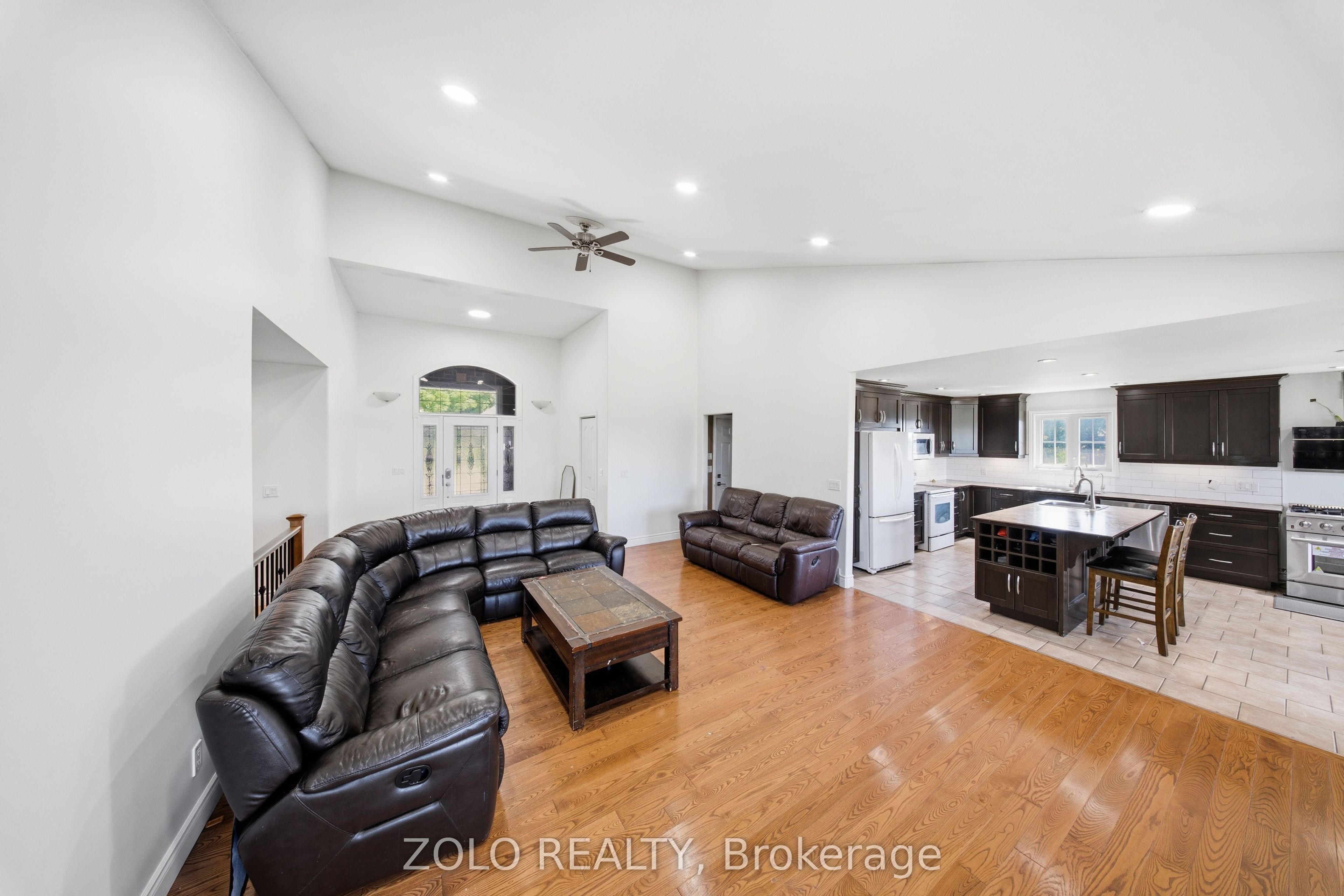 2150 Woodburn Road Property Photo 6