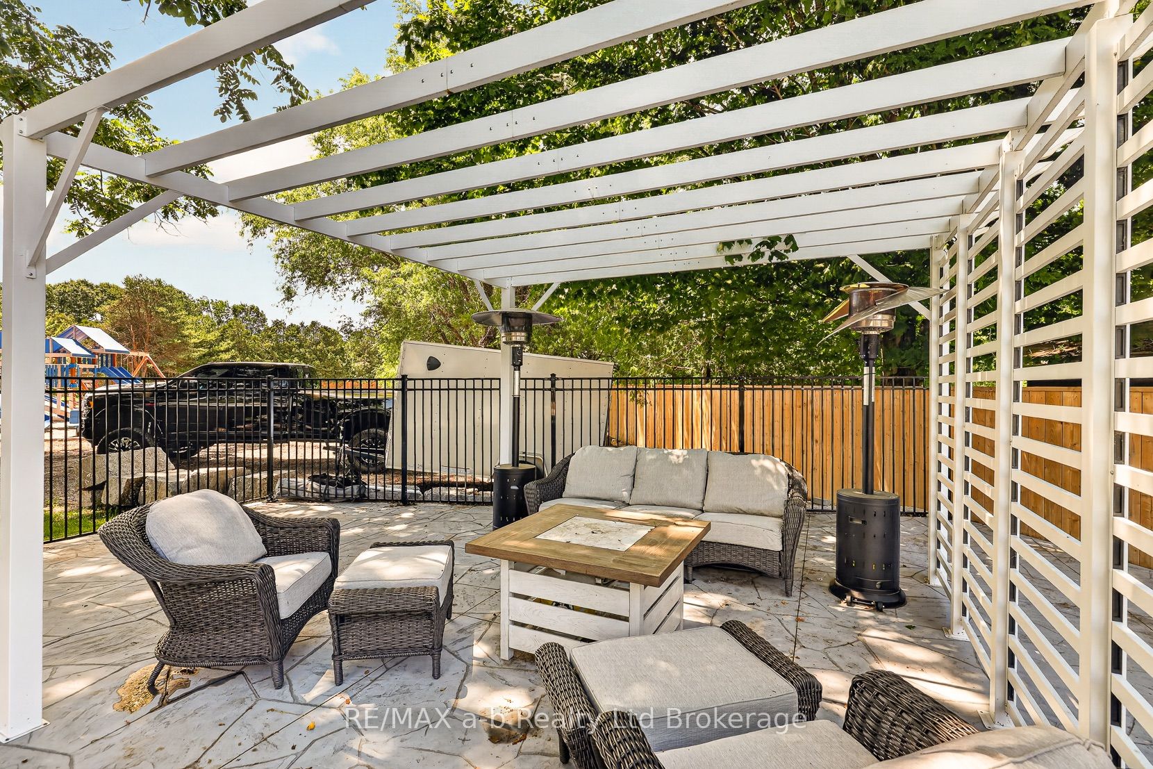 148 Dover Street Property Photo 10