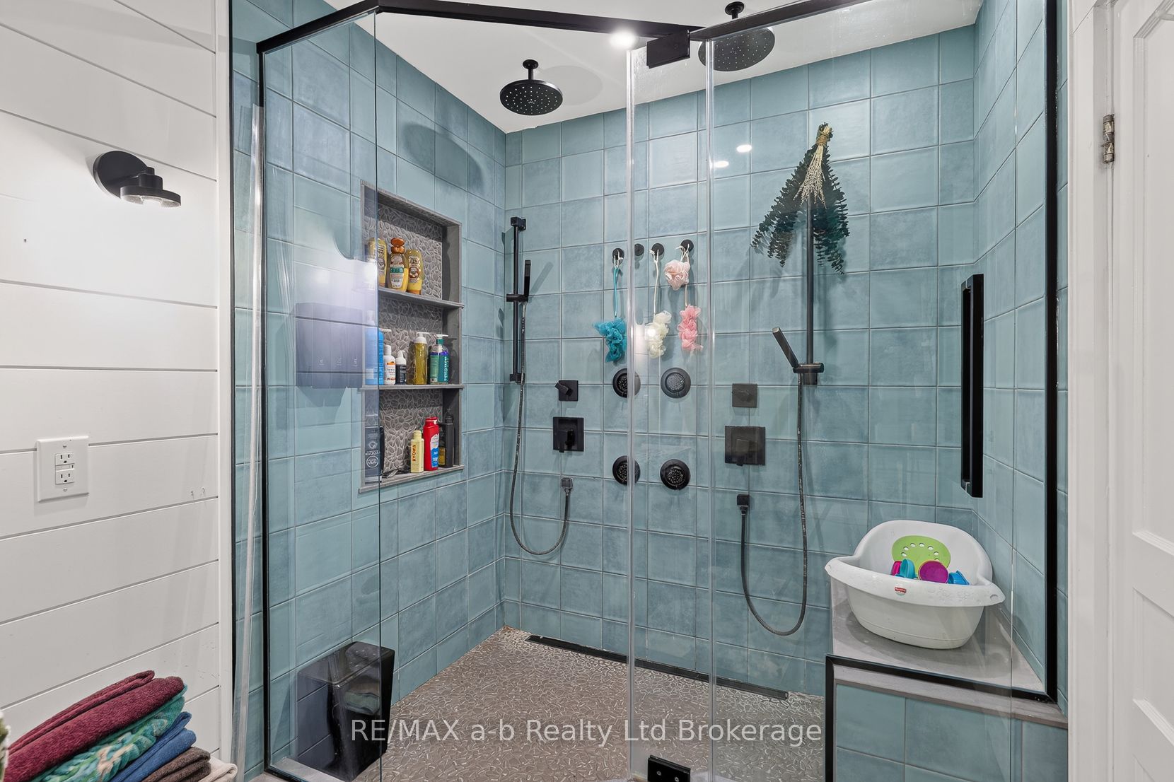 148 Dover Street Property Photo 35