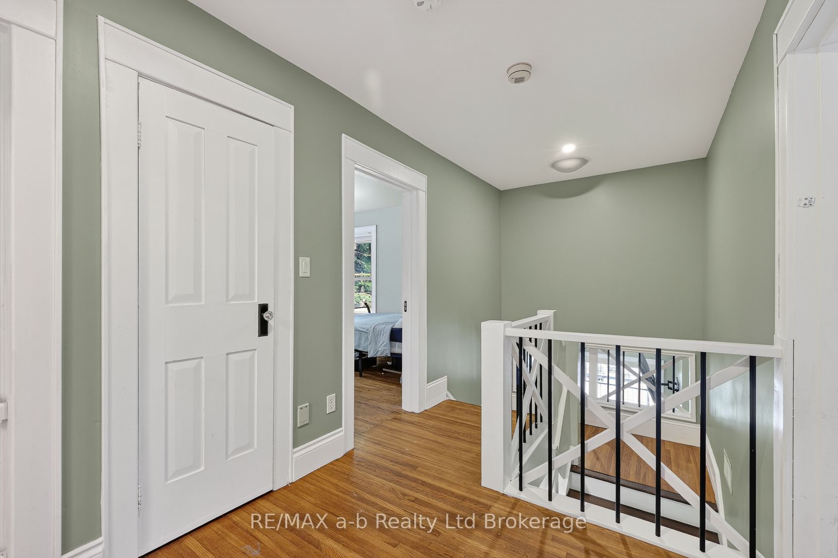 148 Dover Street Property Photo 37