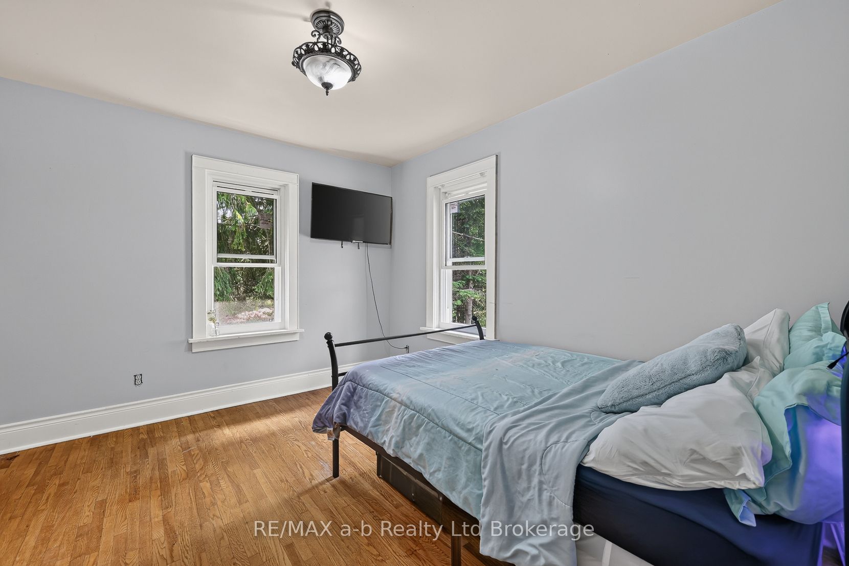 148 Dover Street Property Photo 41