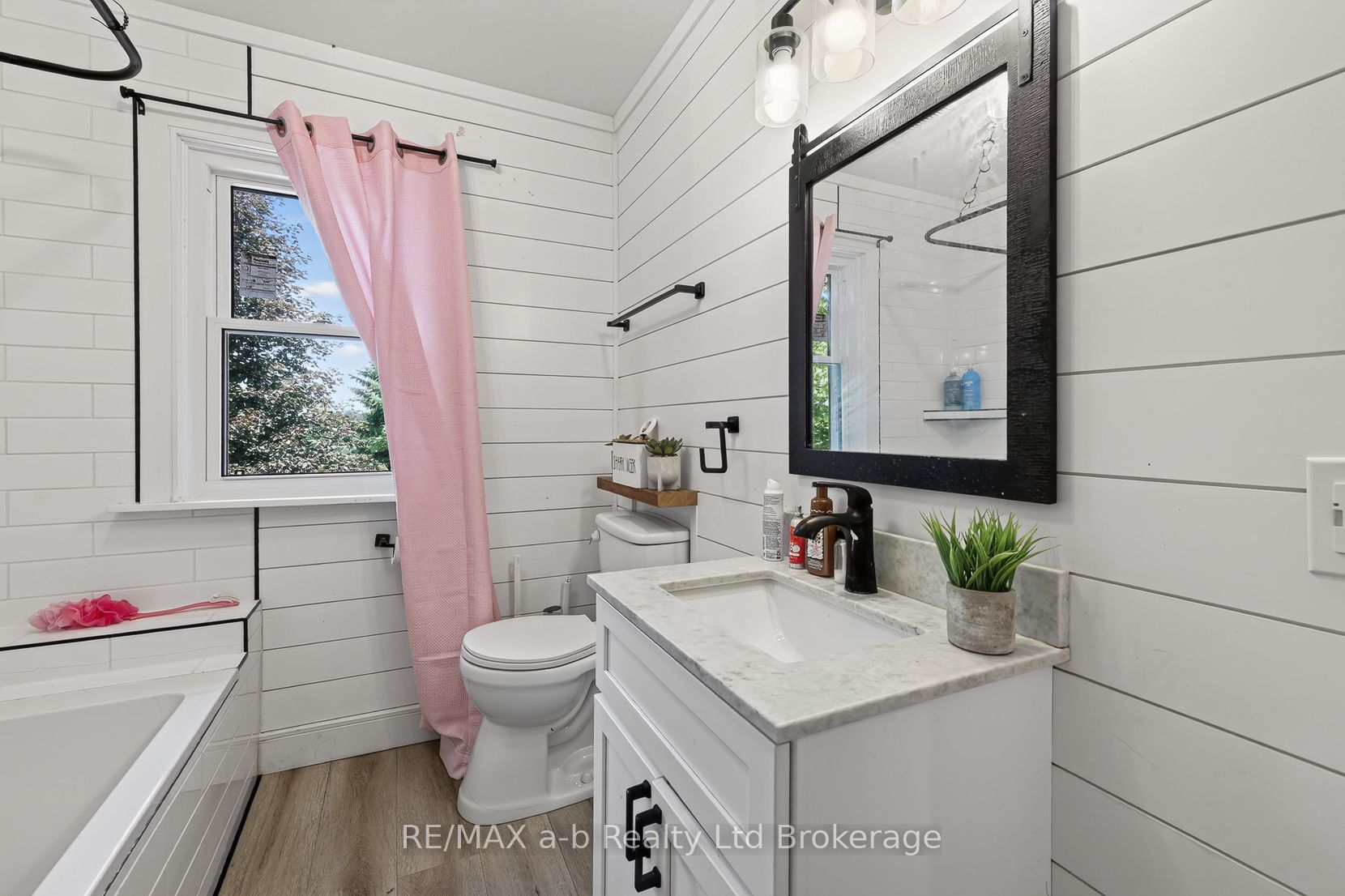 148 Dover Street Property Photo 42