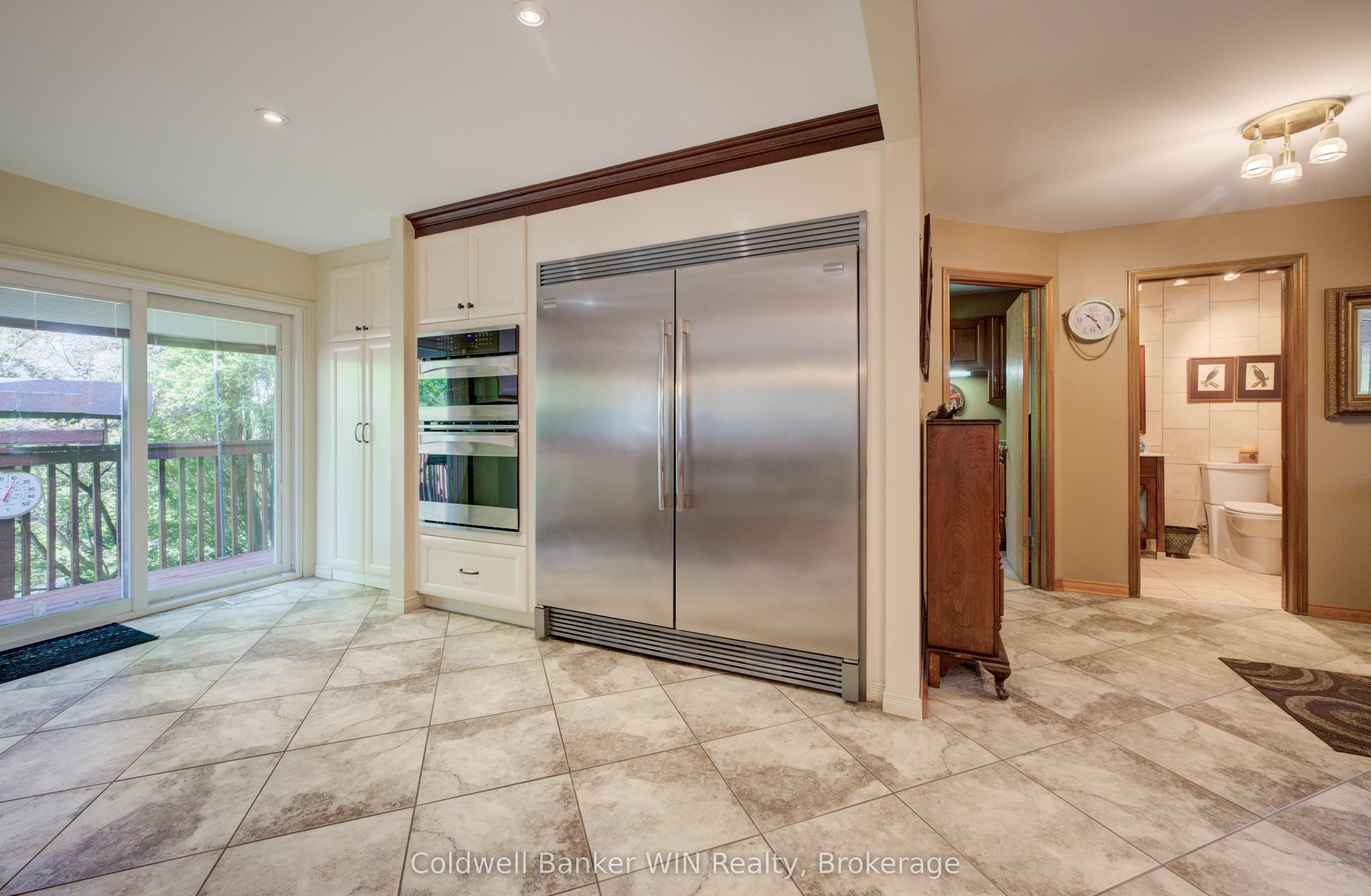 211269 Baseline Road Property Photo 7