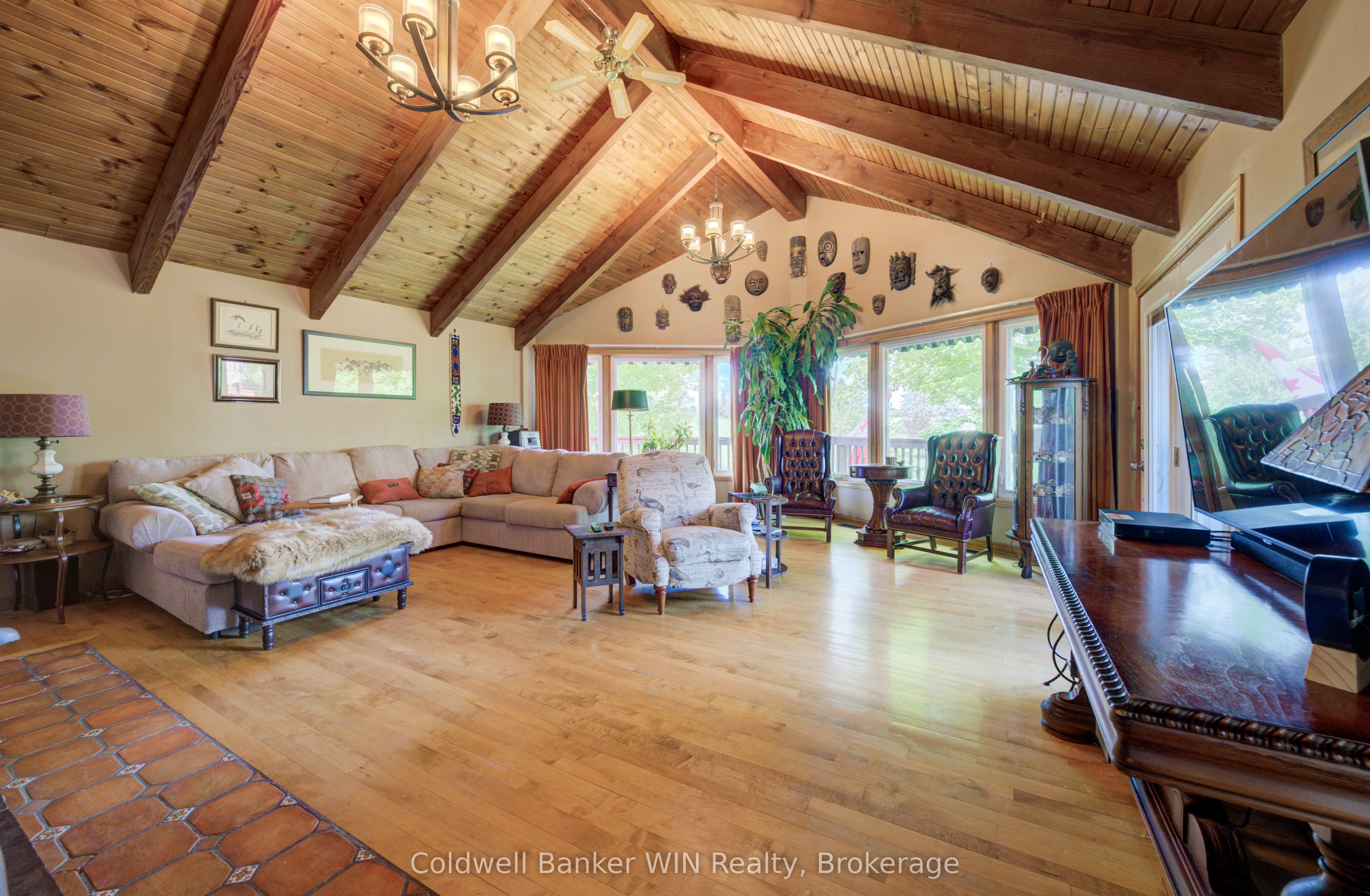 211269 Baseline Road Property Photo 14