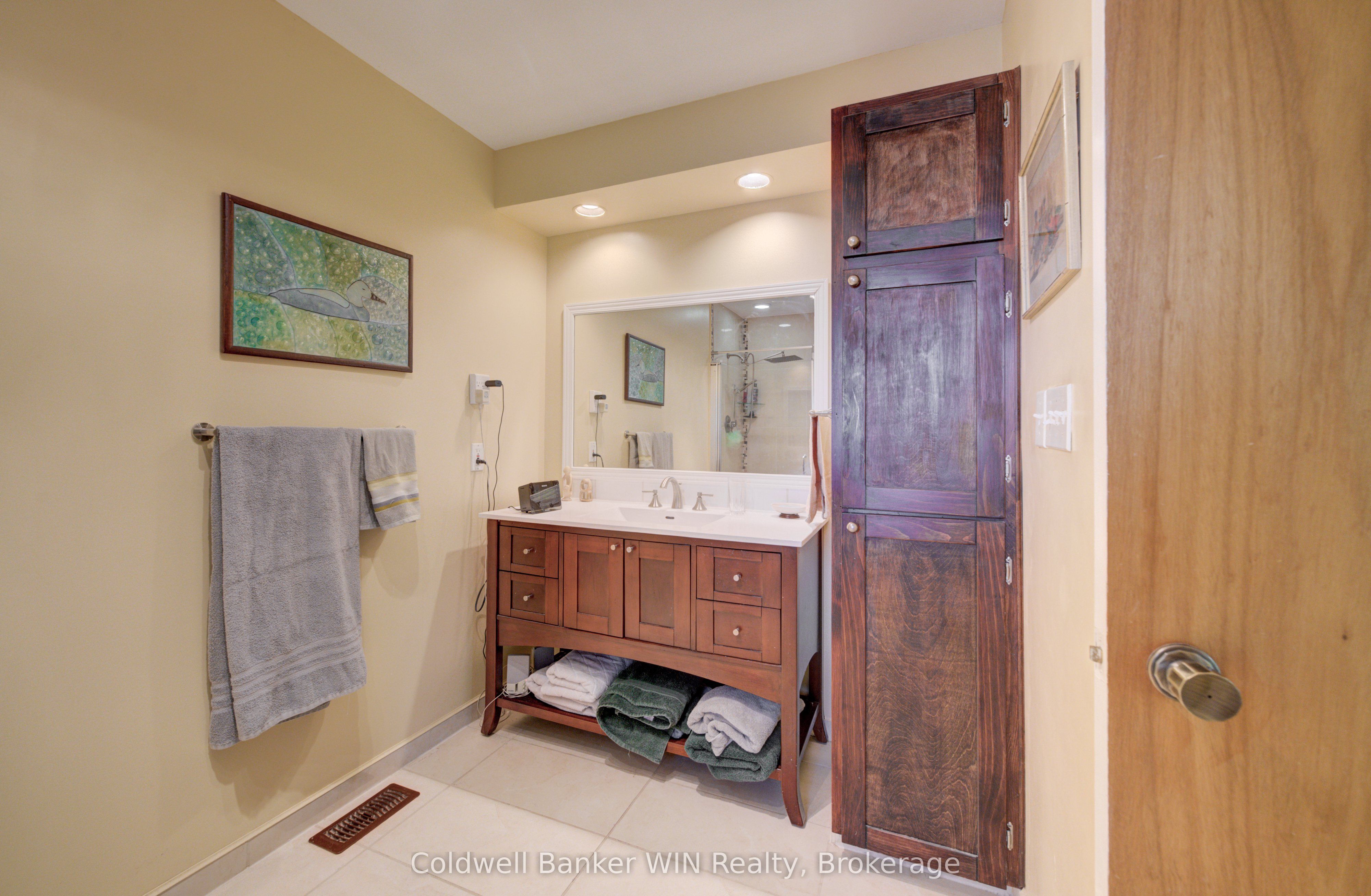 211269 Baseline Road Property Photo 20