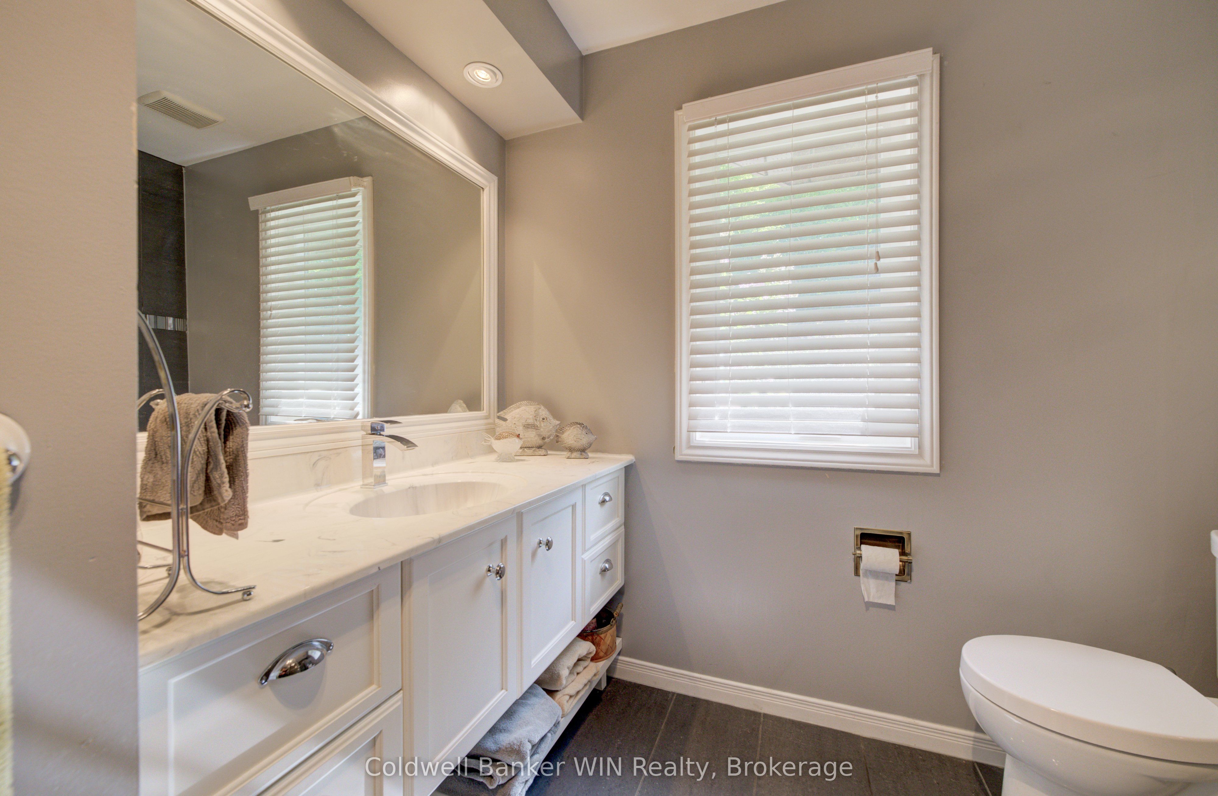 211269 Baseline Road Property Photo 22