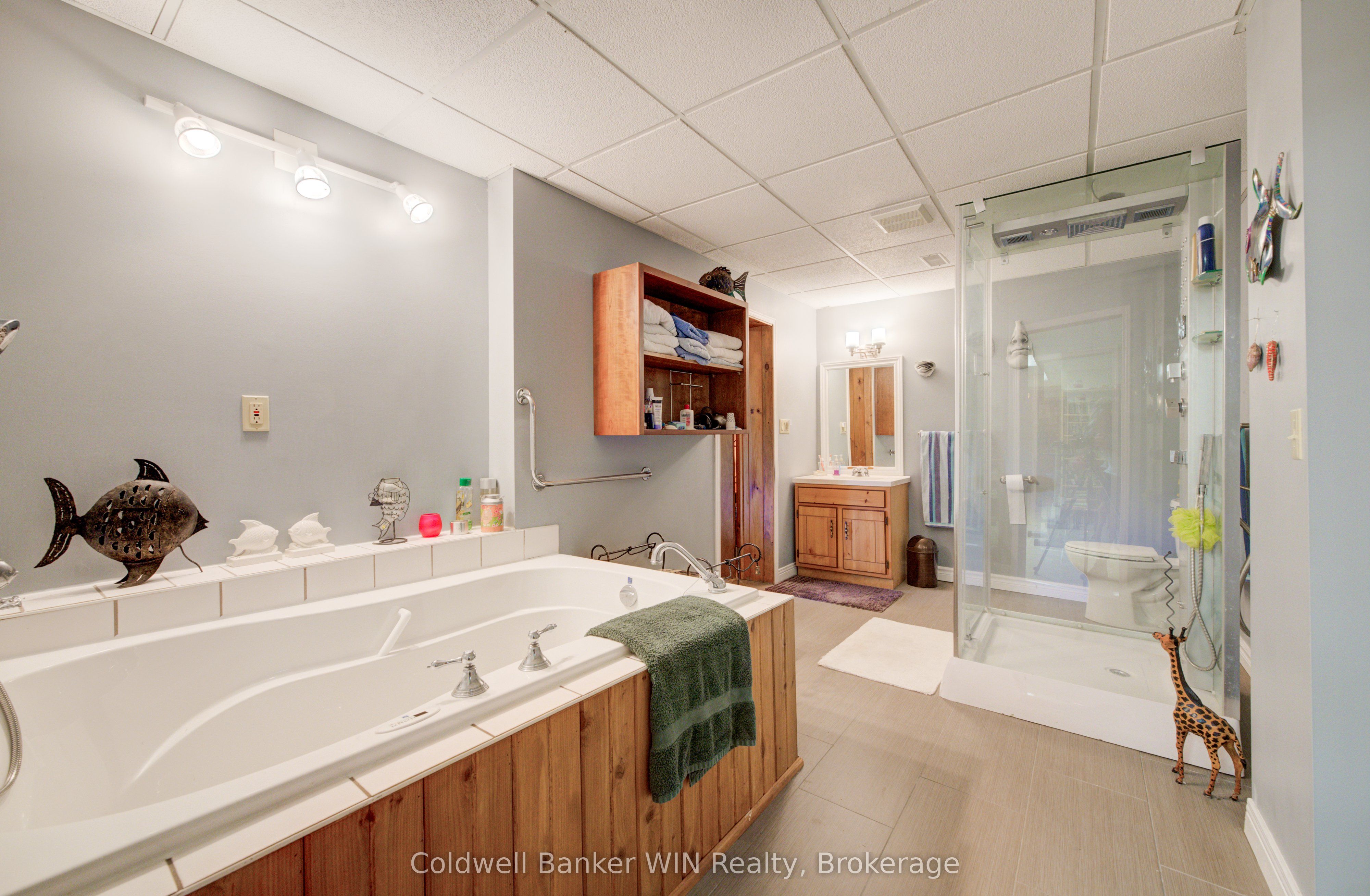211269 Baseline Road Property Photo 32