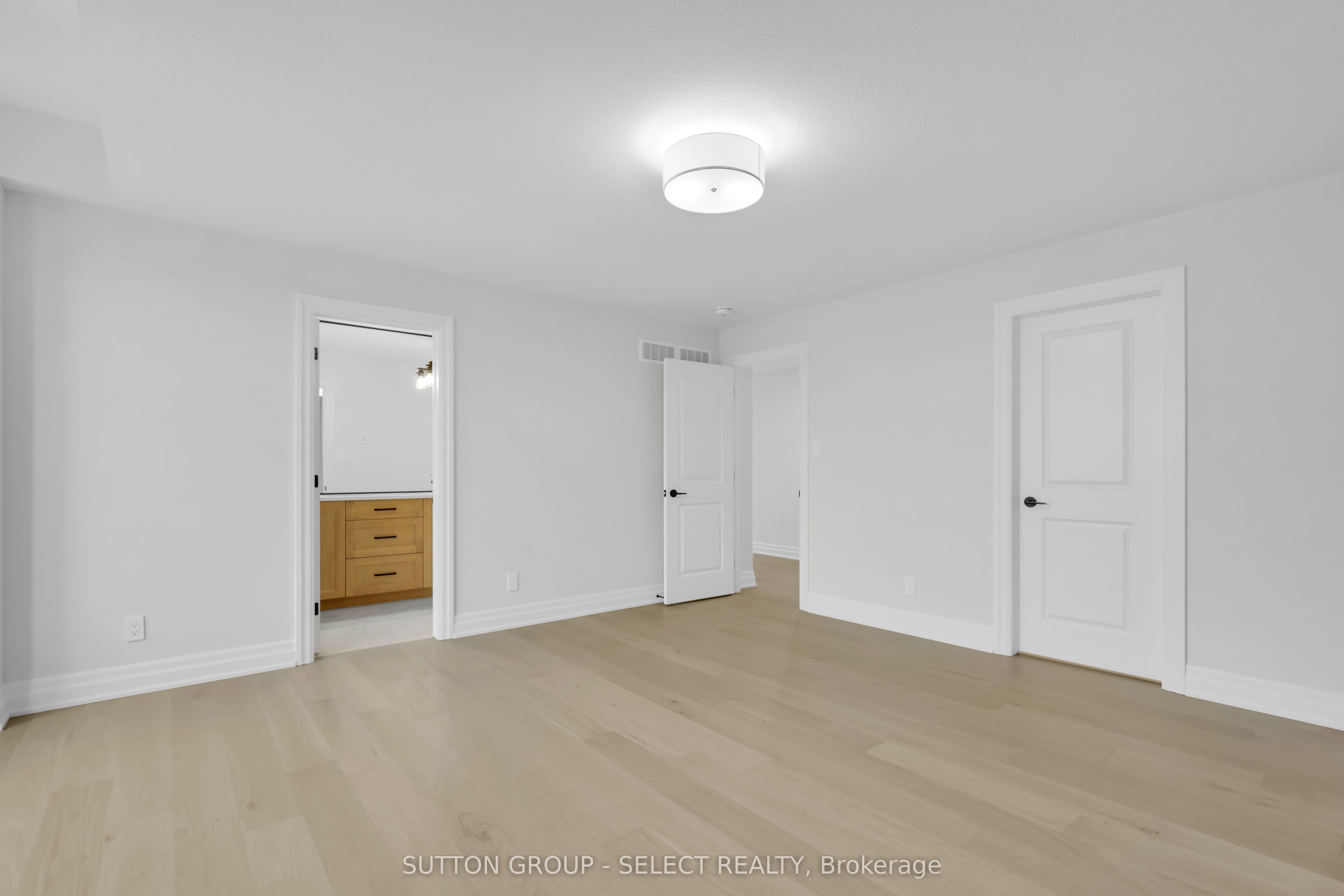 8 Purple Beech Street Property Photo 15