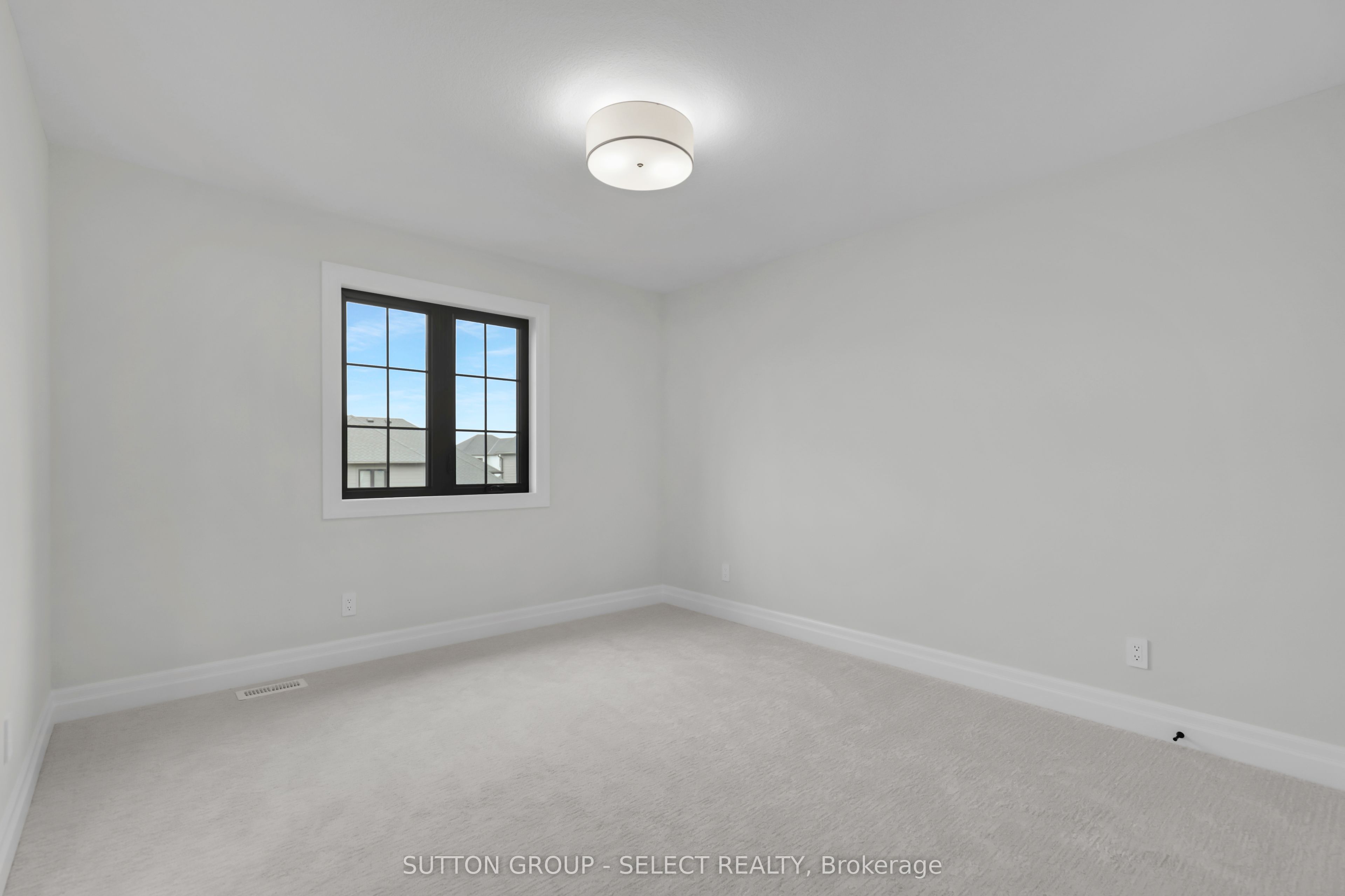 8 Purple Beech Street Property Photo 21