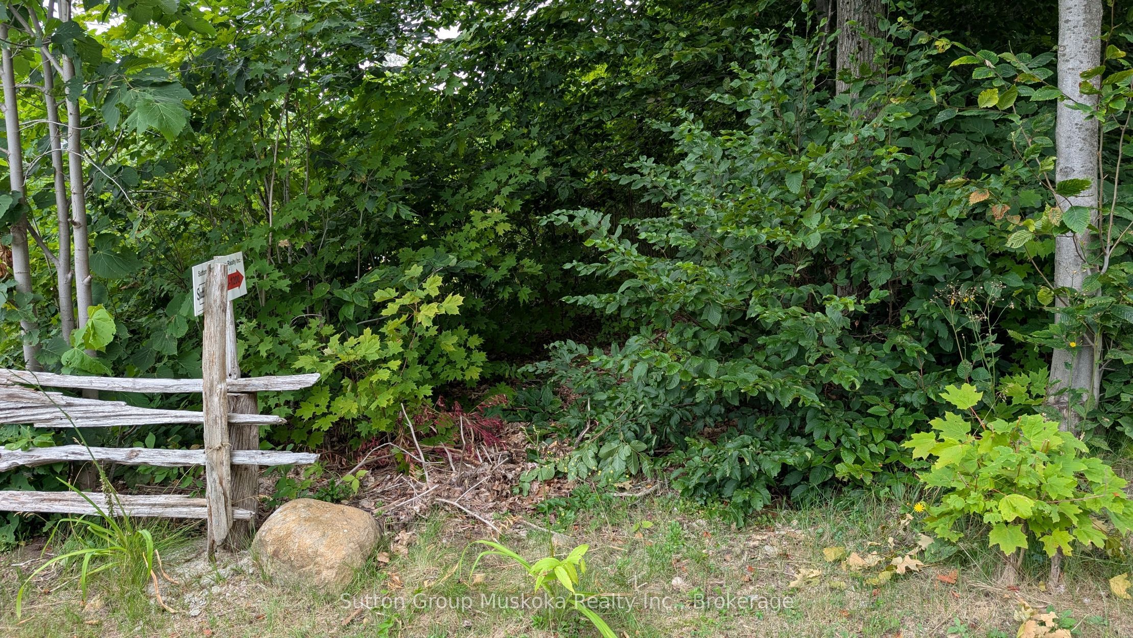 837 Aspdin Road Property Photo 11